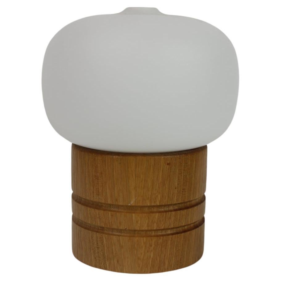 Lampada da tavolo in legno Osvetlovaci SkLO Valasske Mezirici, anni '60
