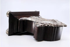 Horloge régulatrice de table en bois avec applications en argent et 4 bases de support circulaires