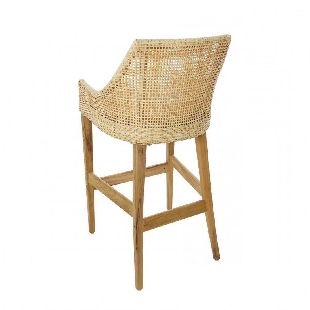 Elegant outdoor bar stool with teak wooden and rattan resin combining quality, robustness and class. Comfortable and ergonomic, aerial and poetic. The armrests height is 84cm and the seat height is 71cm. 