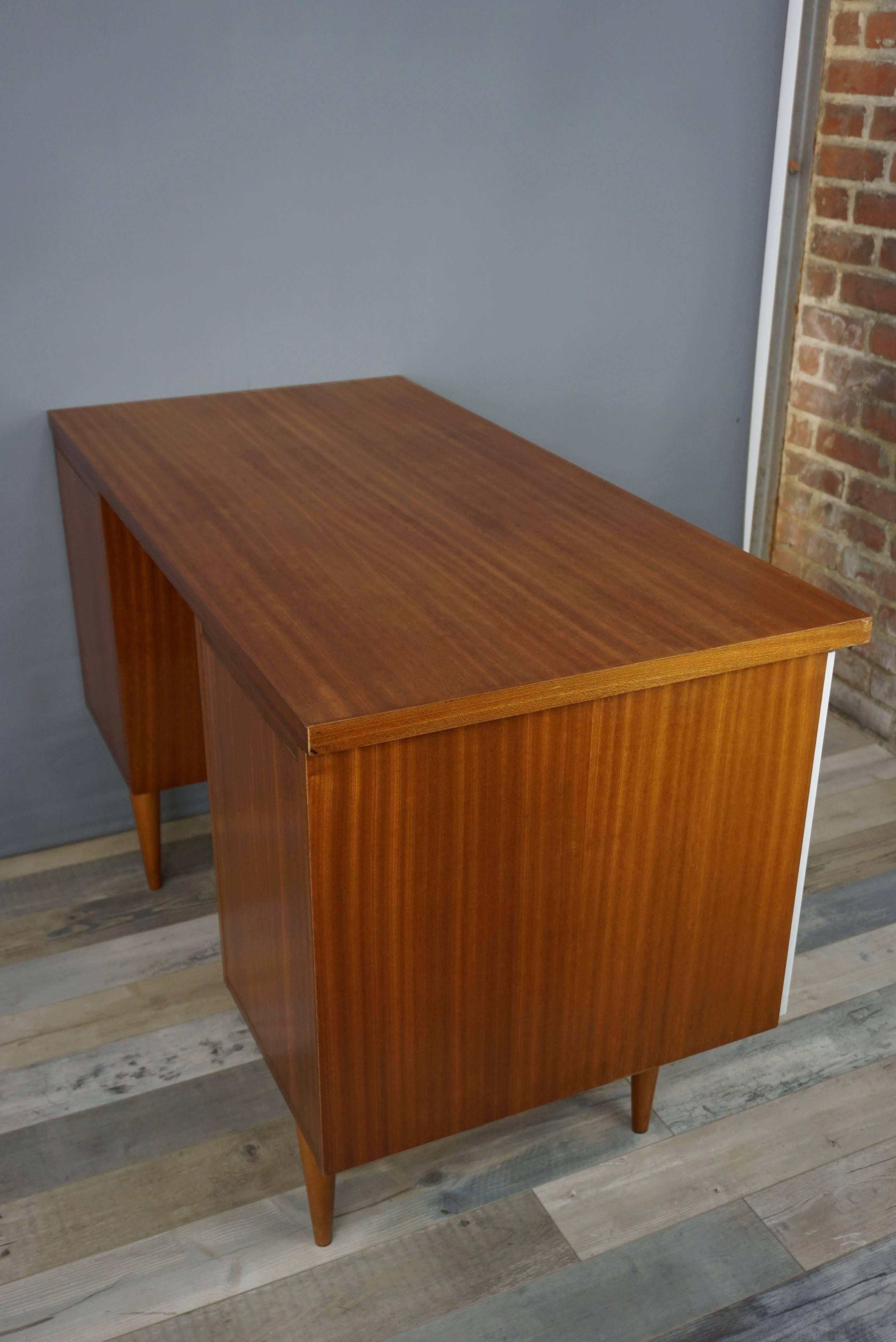 Wooden Teak and White Lacquer Desk Design from the 1960s 3