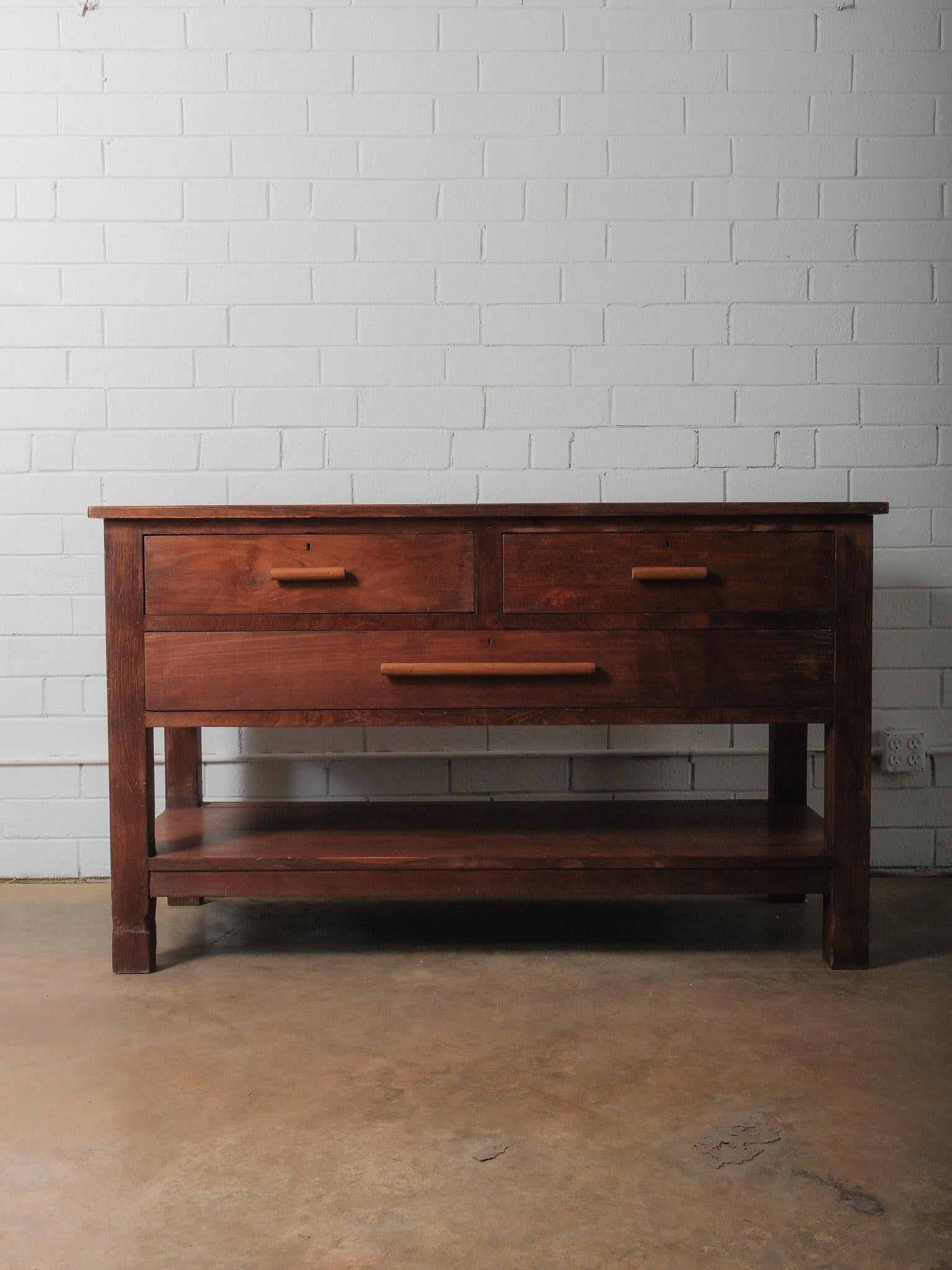 Rustique Wooden Three-Drawer Console with Lower Shelf en vente