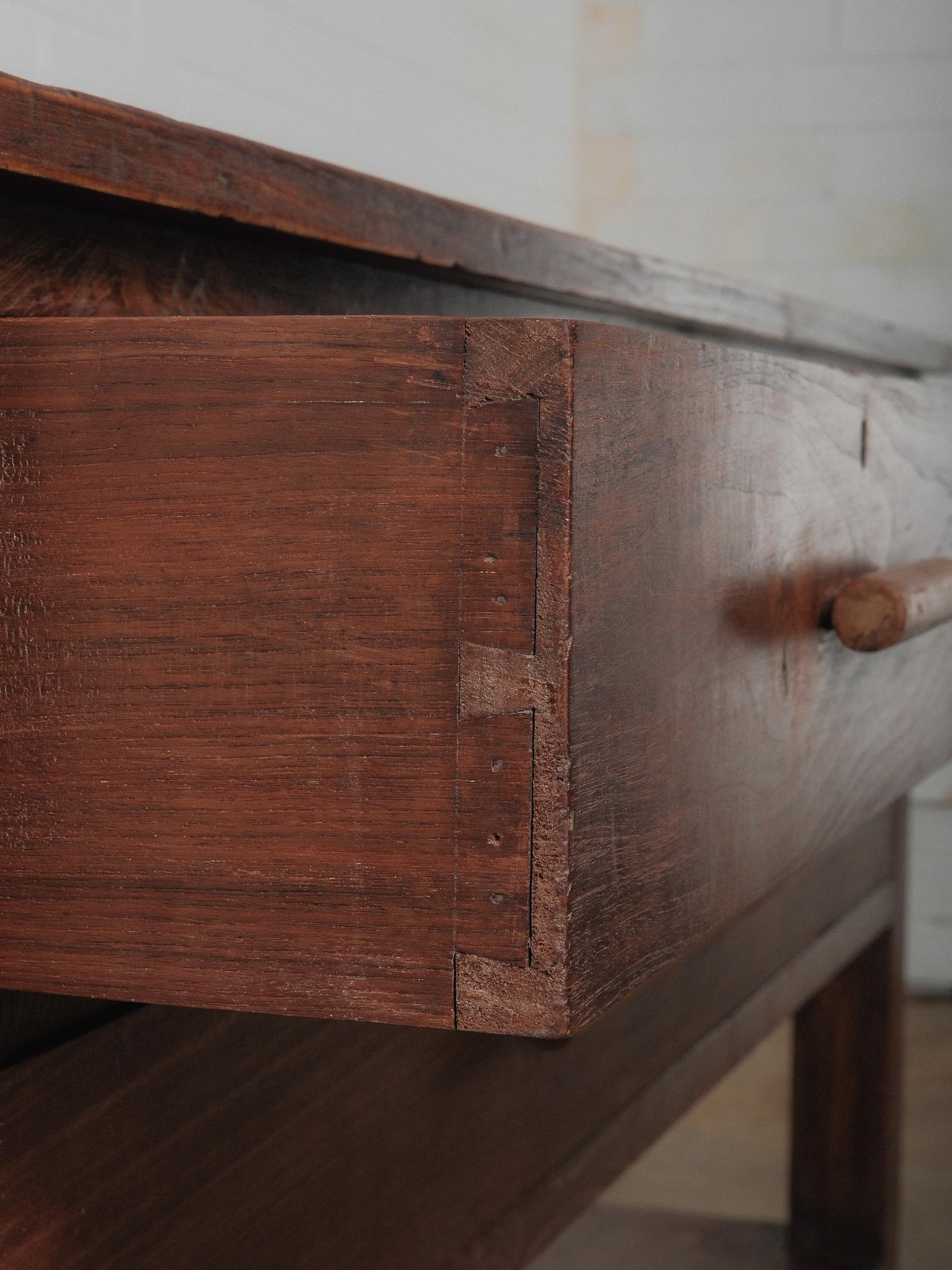 Bois Wooden Three-Drawer Console with Lower Shelf en vente