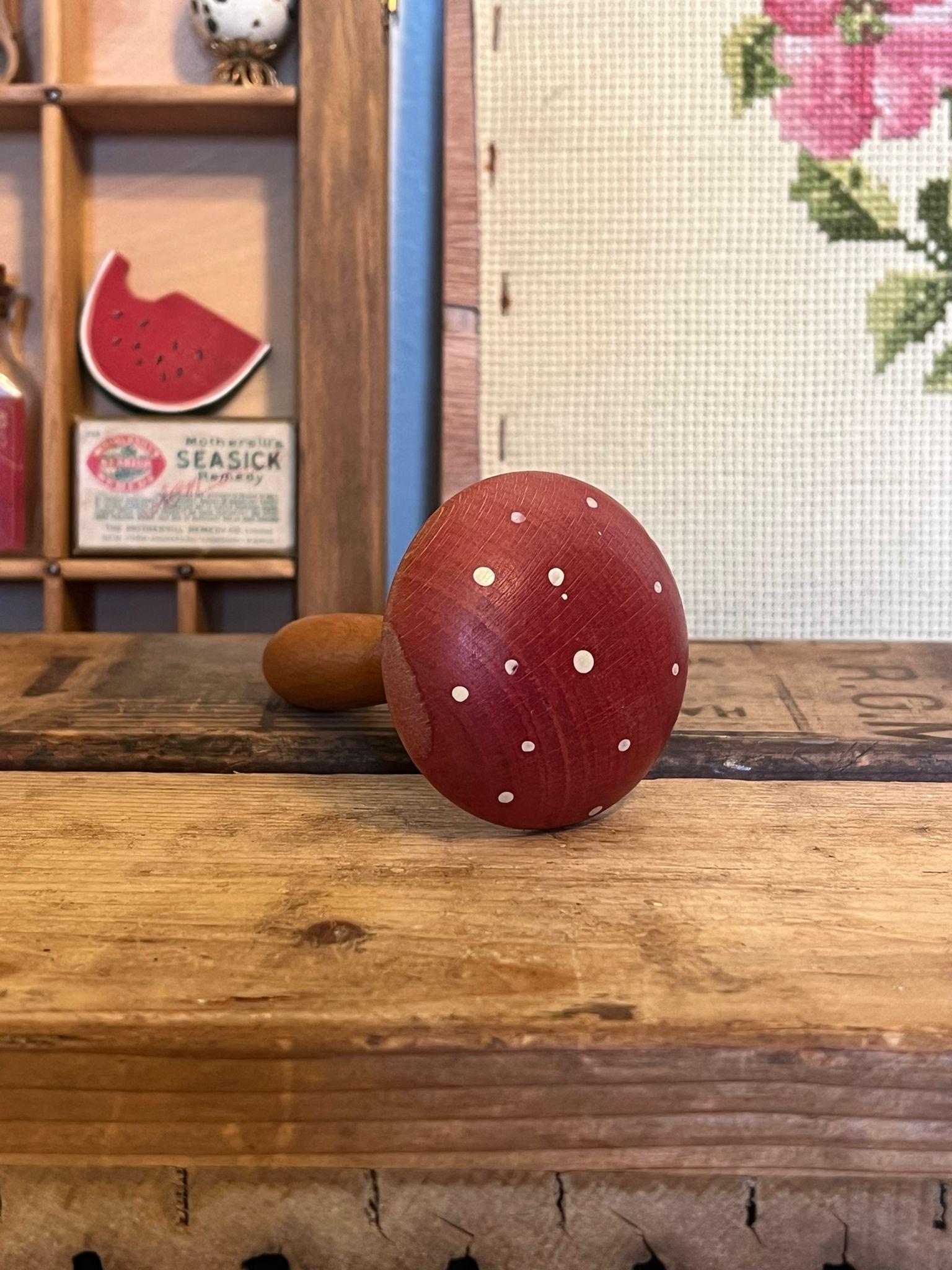 Mid-Century Modern Champignon crapaud en bois en vente