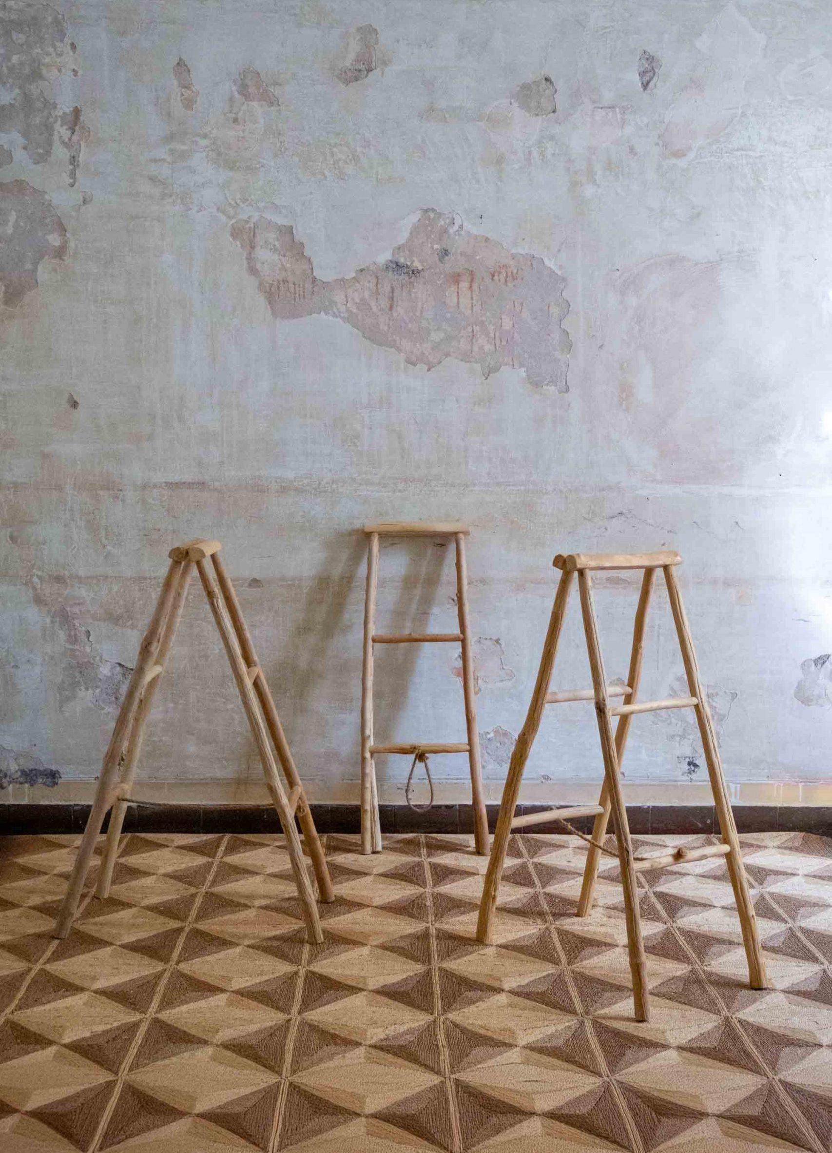 Porta asciugamani in legno
Dettagli del prodotto
Dimensioni: 32 B. A. B. 95 H. B. 66 P. cm.