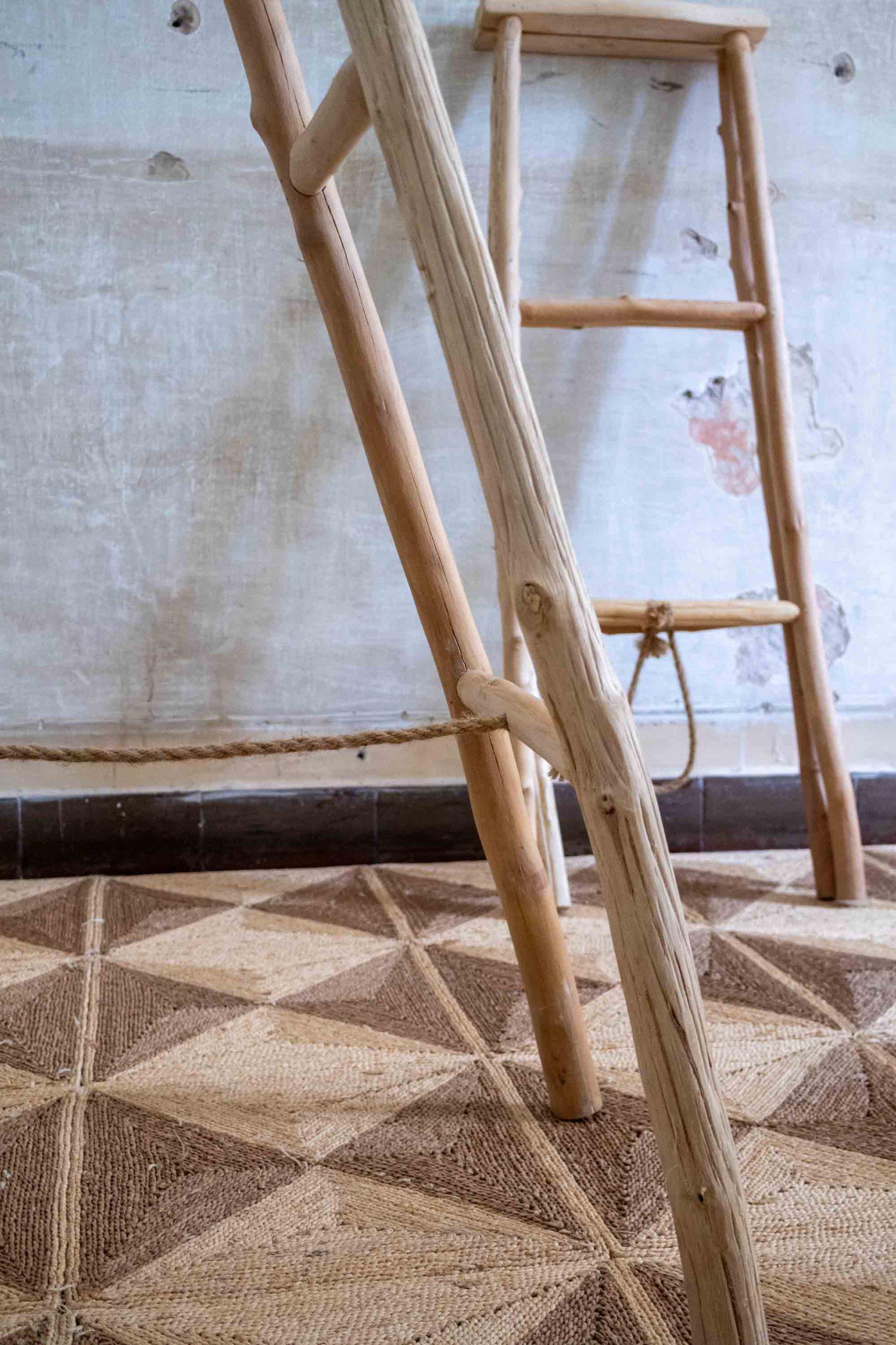 Porta asciugamani in legno in vendita 1