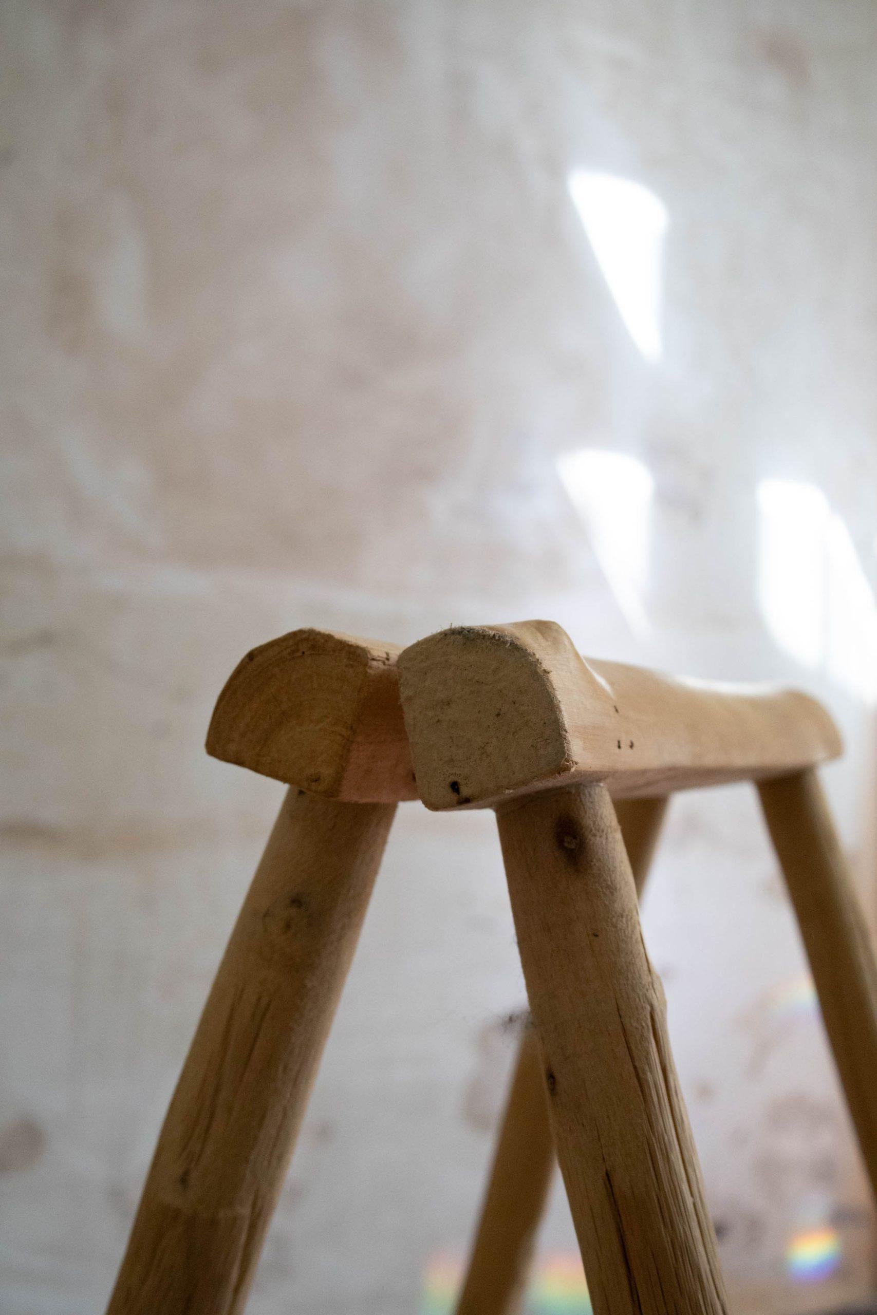 Porta asciugamani in legno in vendita 3