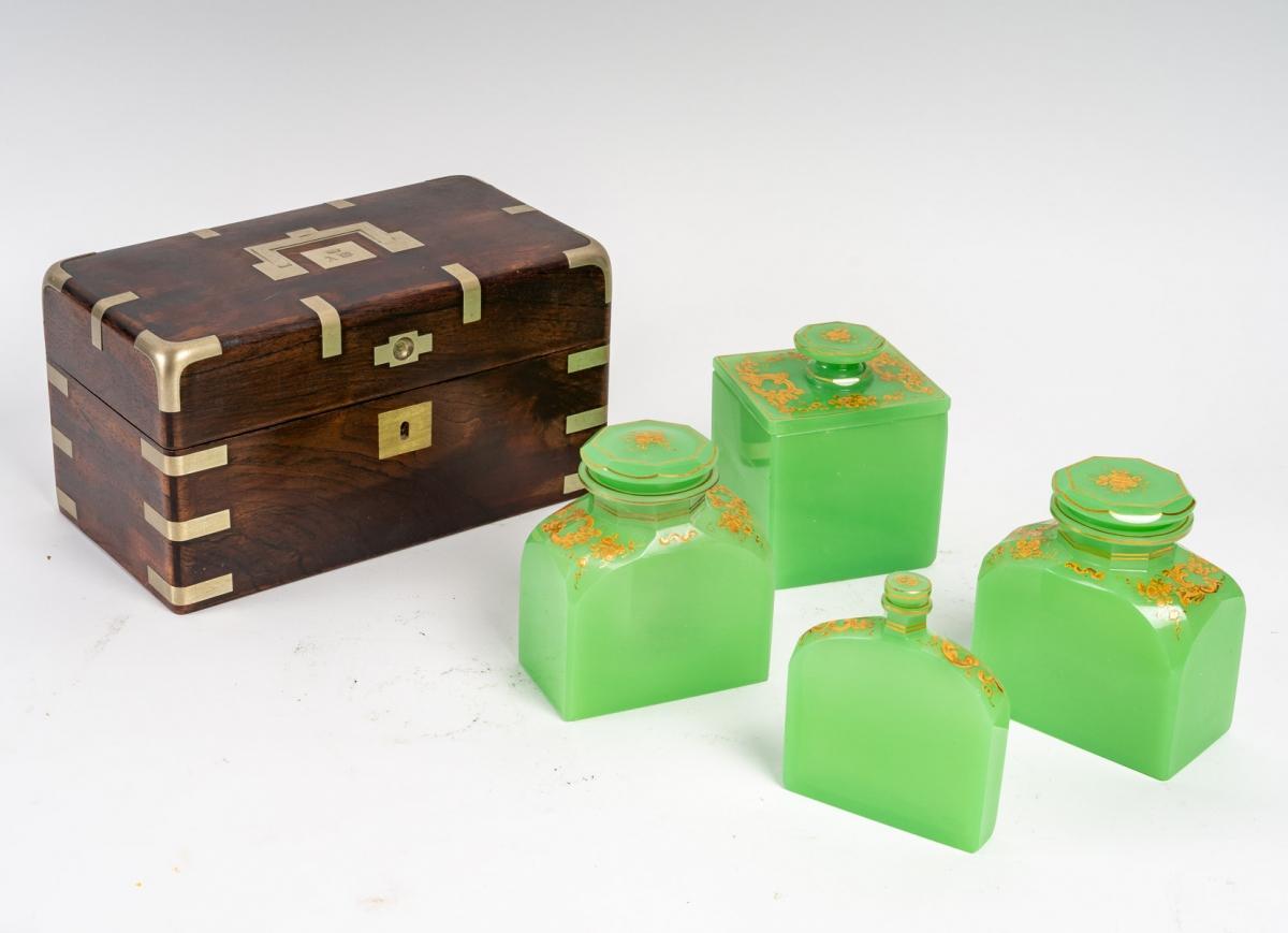Wooden Travel Box with Green Opaline Bottles, 19th Century For Sale 9