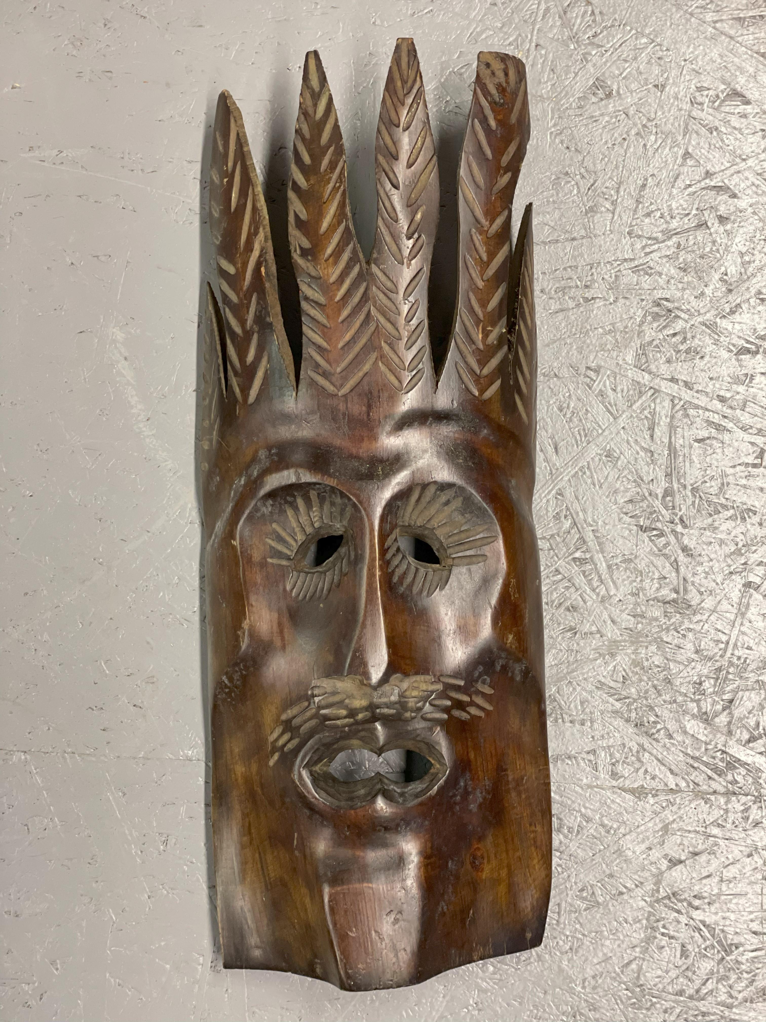 Maschera tribale in legno In condizioni buone in vendita a Munich, DE