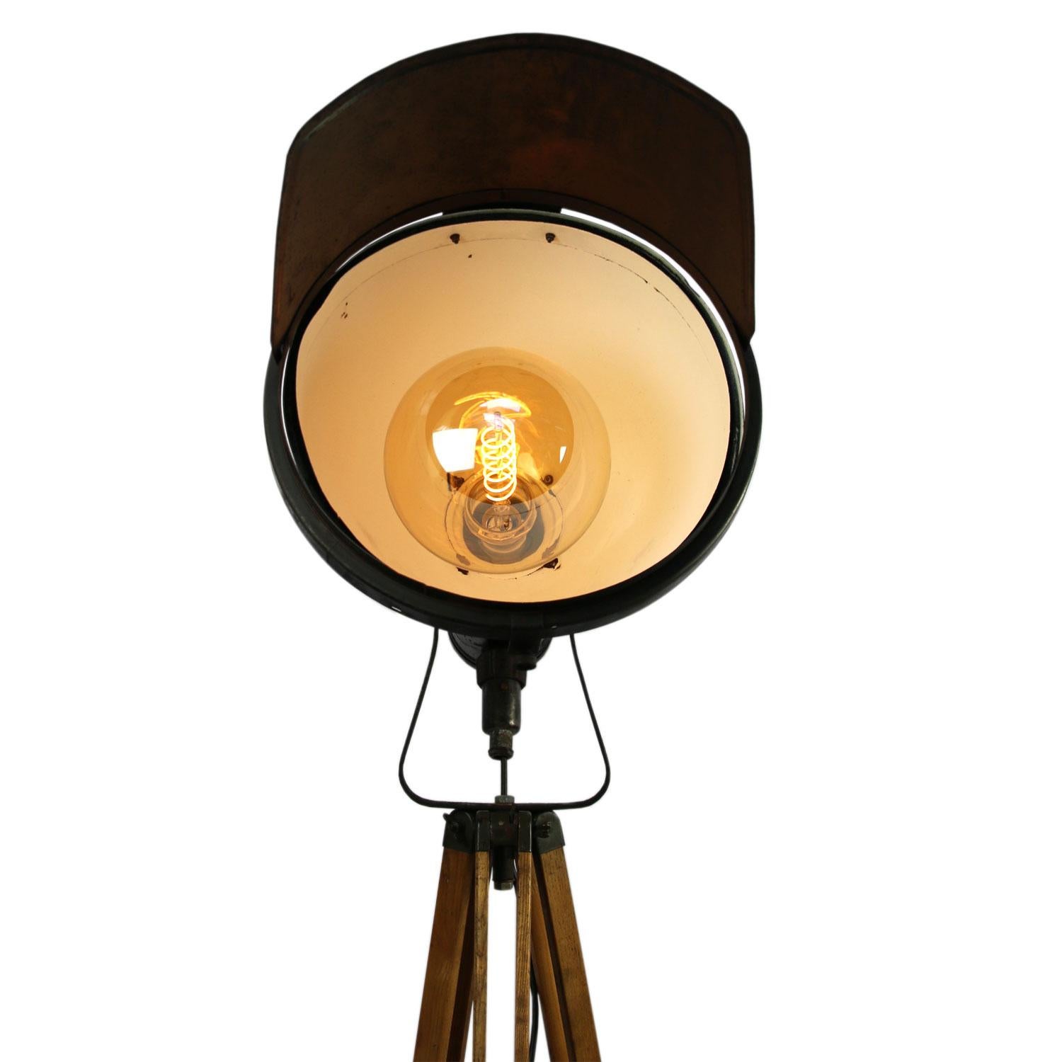 20th Century Wooden Tripod Black Enamel Vintage Industrial Spot Light Floor Lamp
