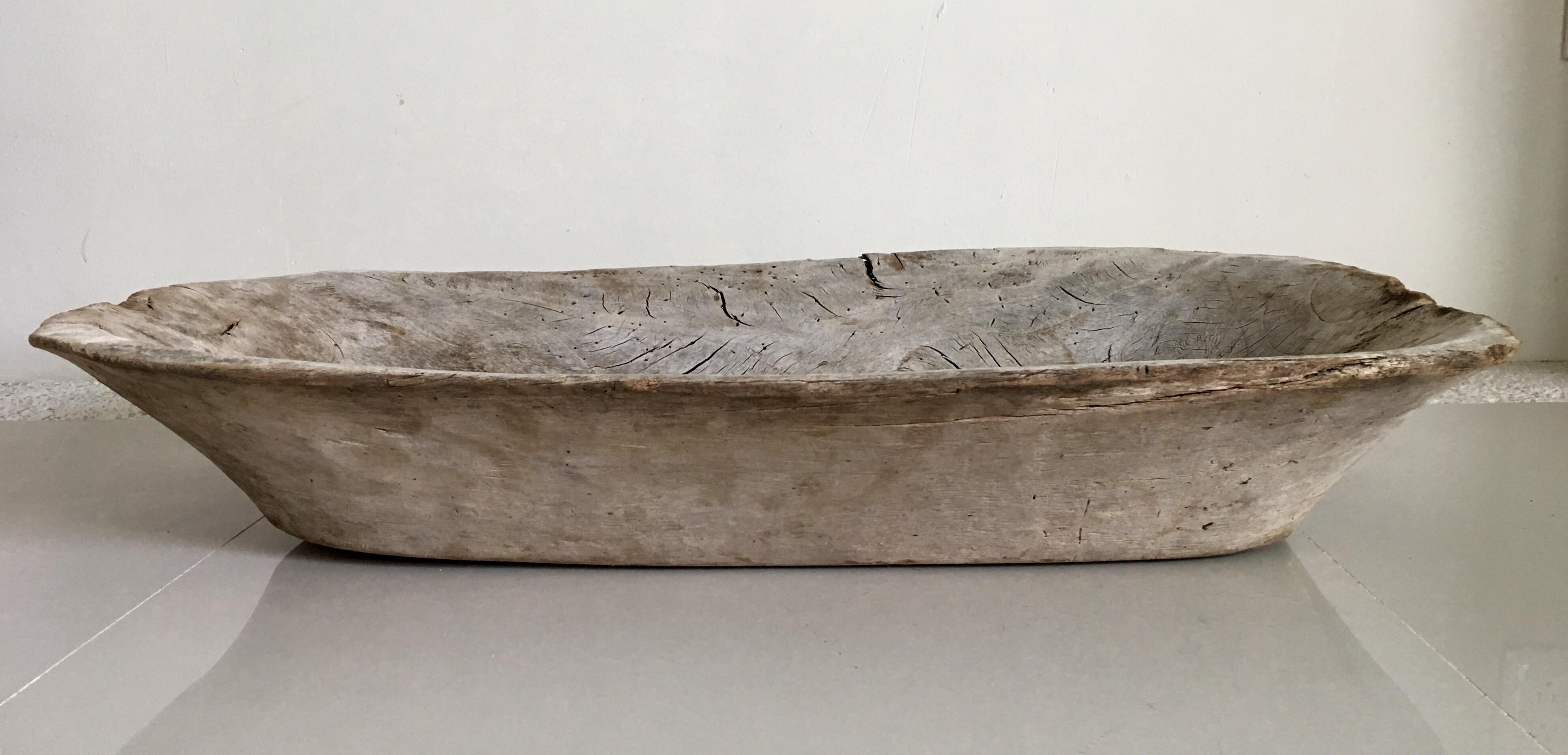 Hand carved cedar trough basin from the Huasteca region of central Mexico. Used for agricultural purposes to collect vegetables or grains. Nice for home accessories, wall features or fruit bowls. Good silver sheen from years of being in the sun.