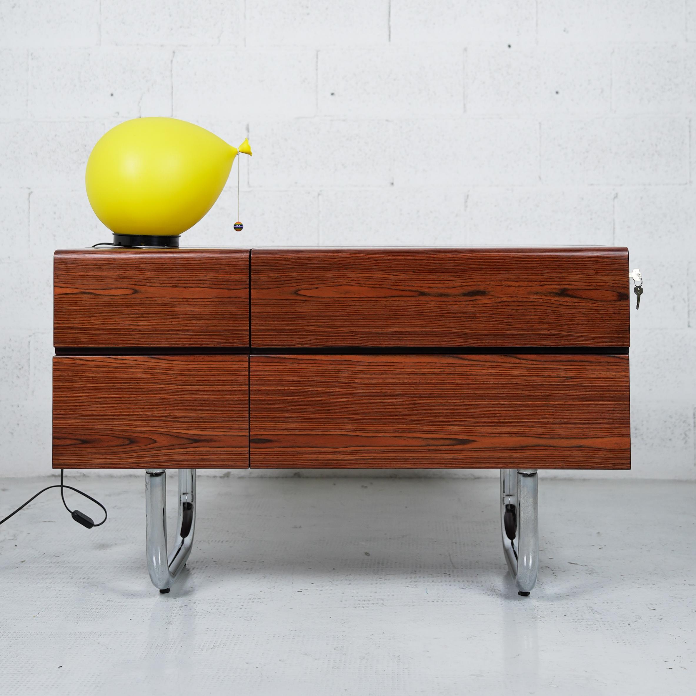 Mobile bar con giradischi in legno degli anni '60 e '70 2