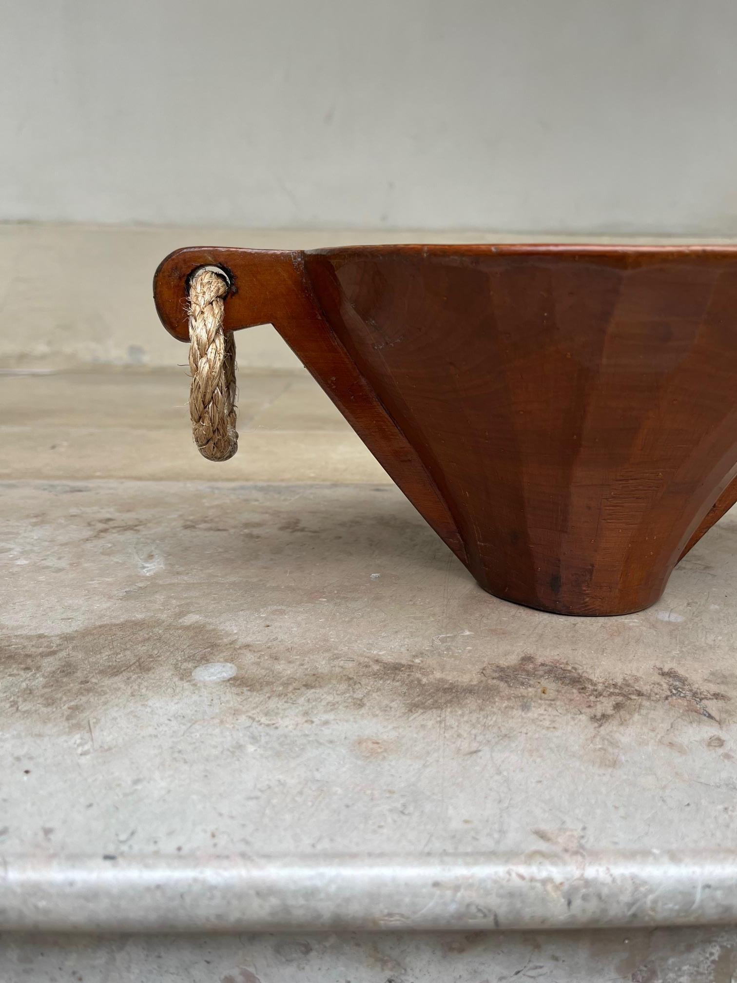 Urna de madera o vide poche Francia circa 1935 Francés en venta