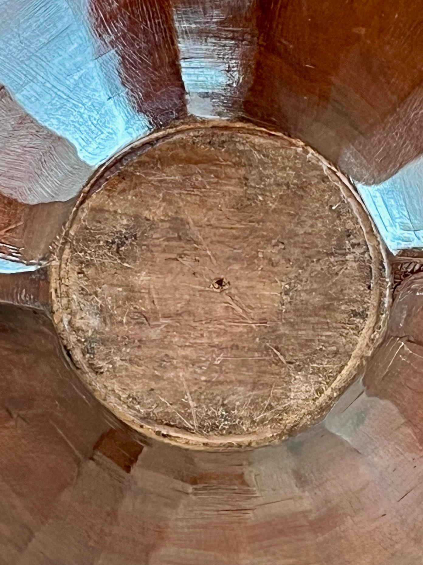 Urna de madera o vide poche Francia circa 1935 Soga en venta