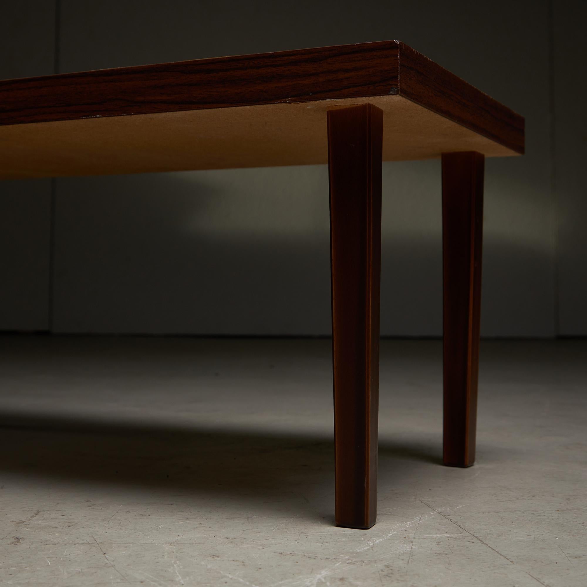 Table d'appoint en placage de bois avec plateau en céramique à fleurs colorées, 1970 en vente 3