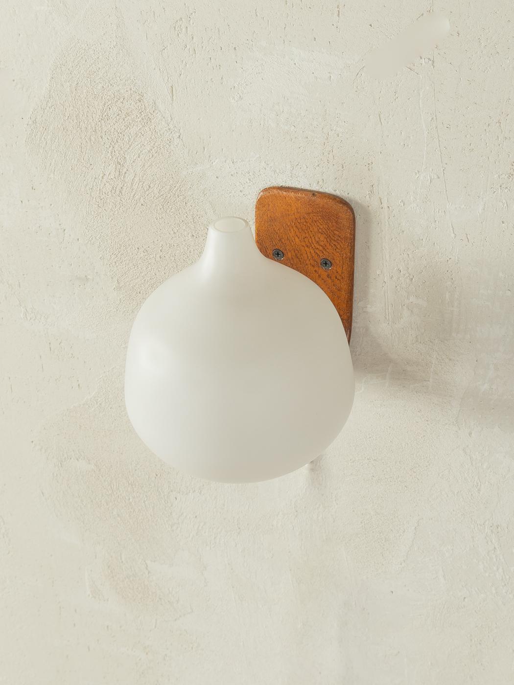 Lampada da parete in legno di Uno & Östen Kristiansson, Luxus In condizioni buone in vendita a Neuss, NW