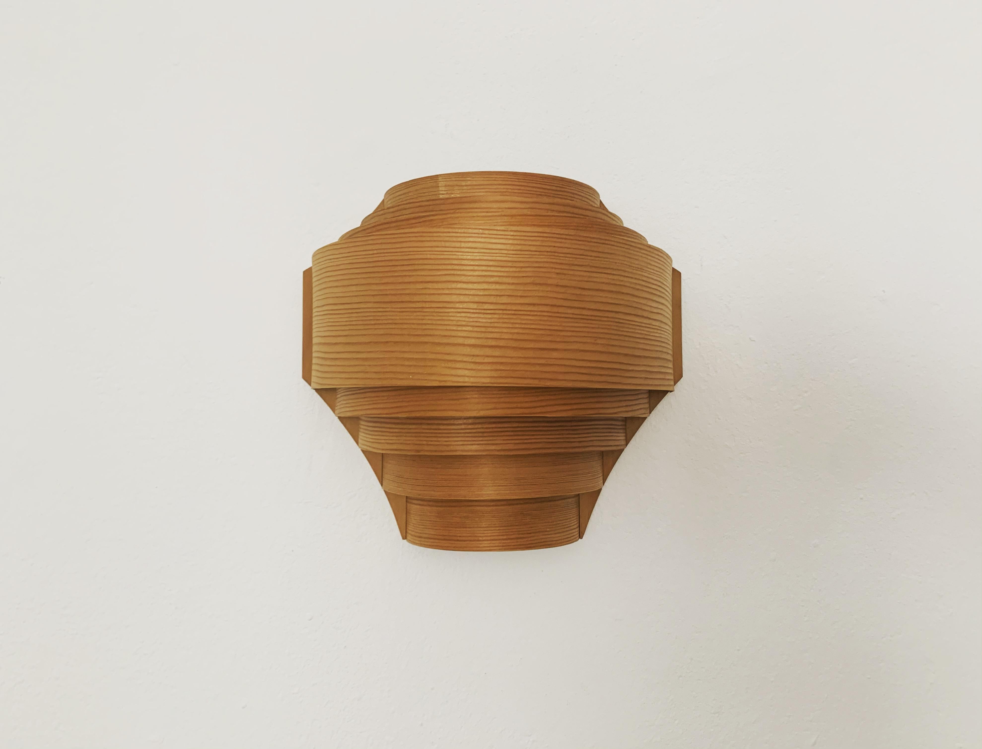 Lámpara de pared de madera en venta 4