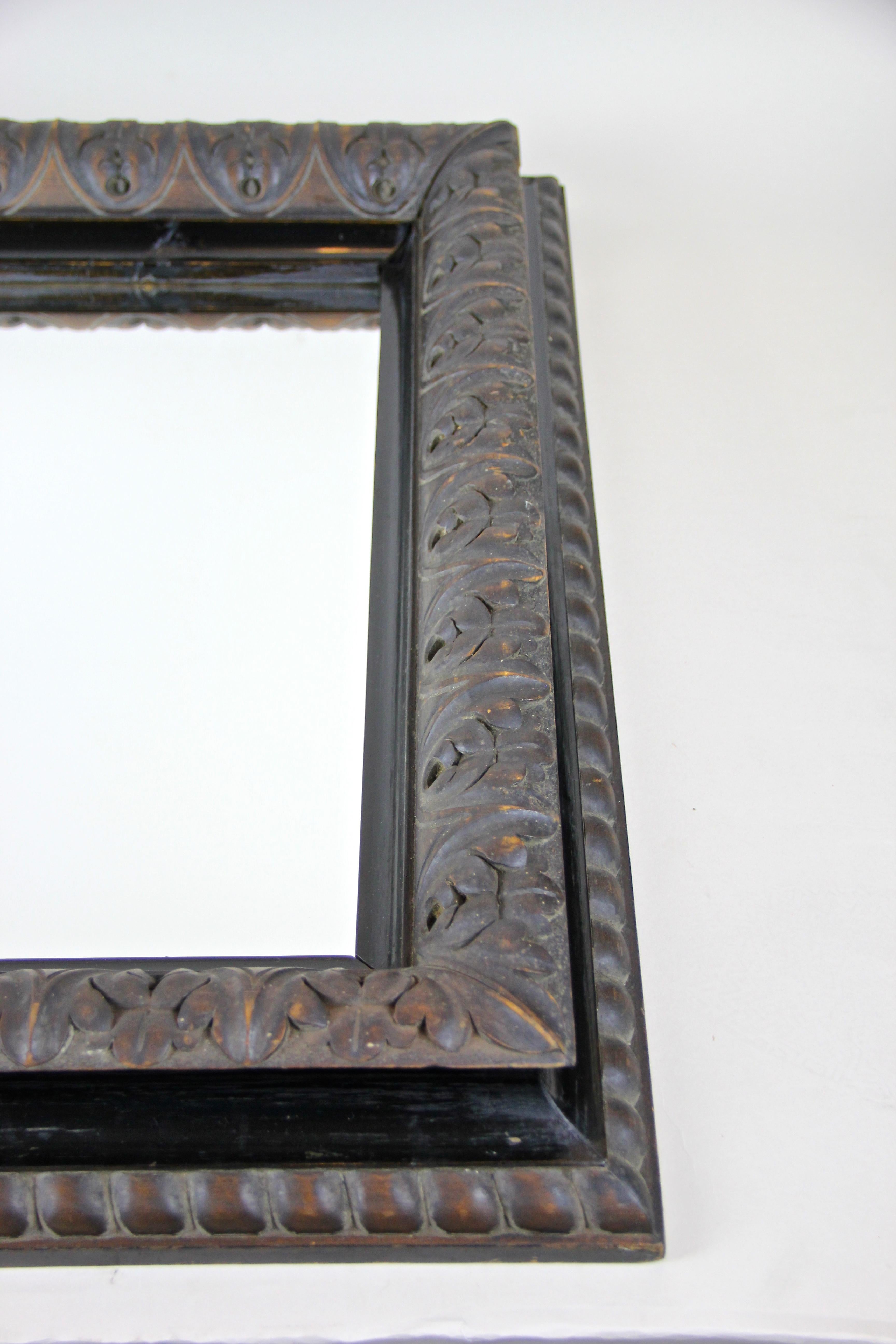 Wooden Wall Mirror Basswood Hand Carved Historism Period, Austria, circa 1870 For Sale 7