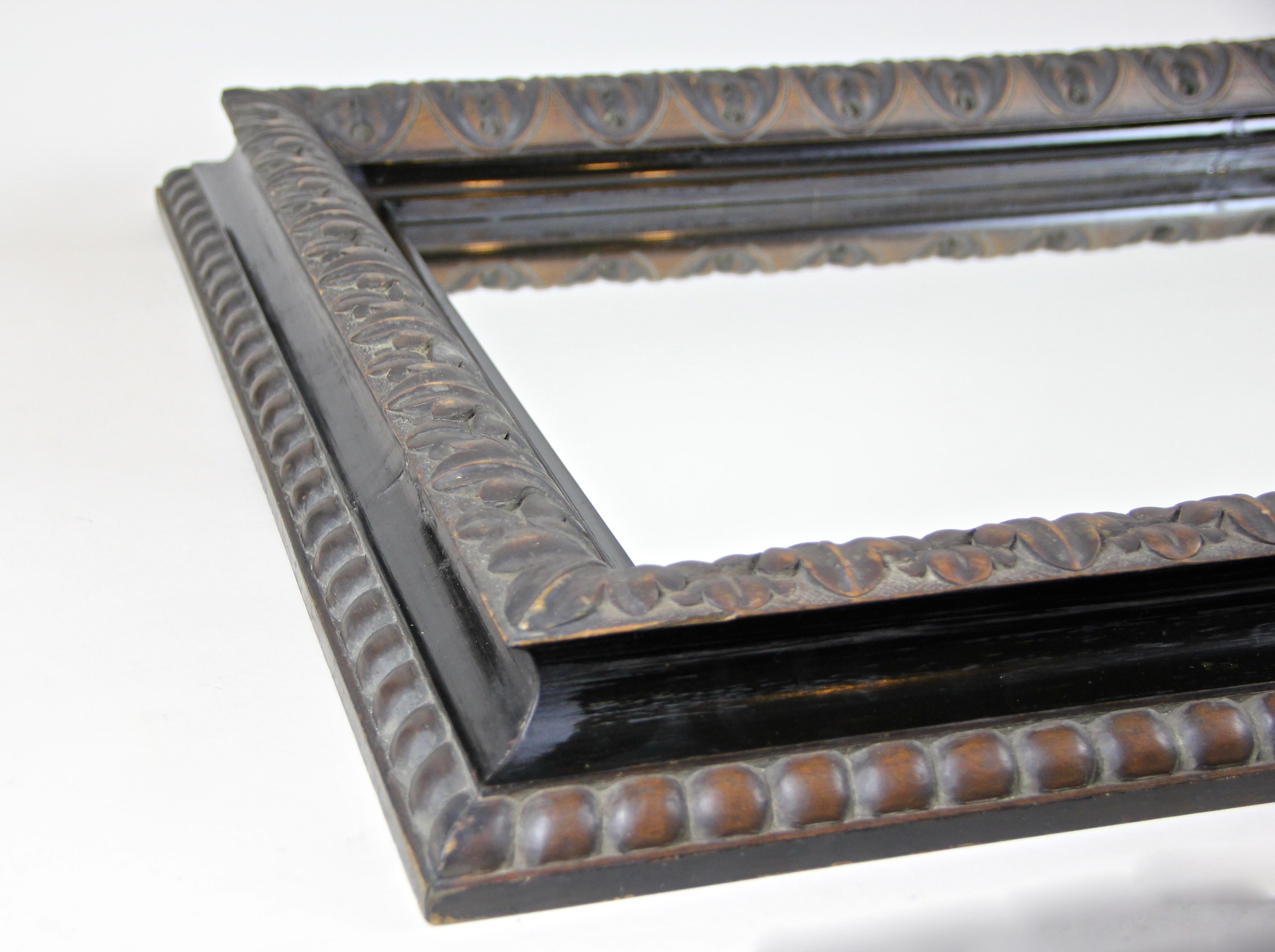 Austrian Wooden Wall Mirror Basswood Hand Carved Historism Period, Austria, circa 1870 For Sale