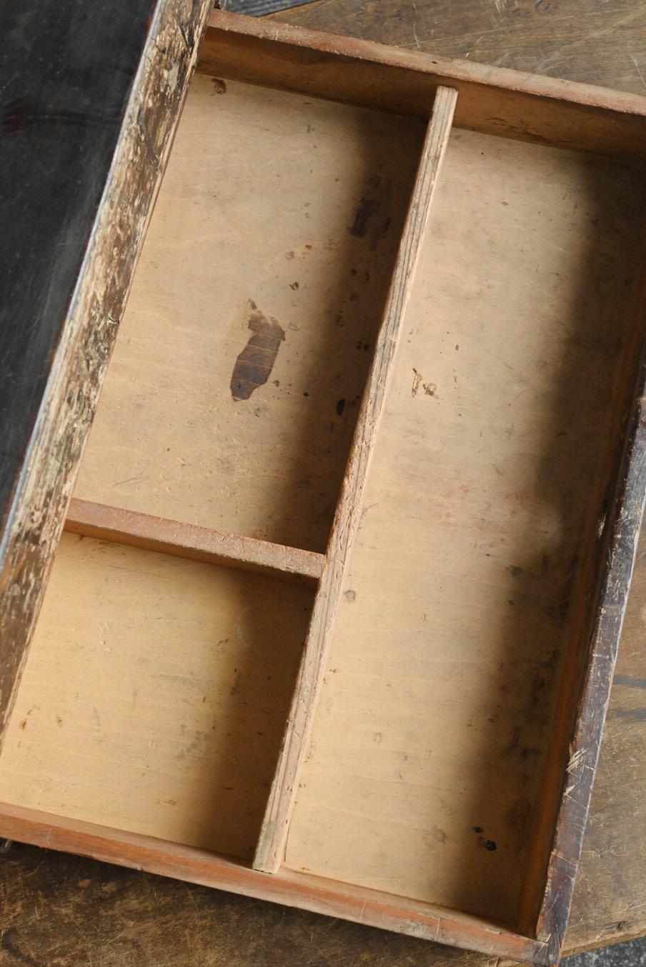 Laccato Banco da lavoro in legno di un artigiano giapponese della lacca/20° secolo/appendino in vendita