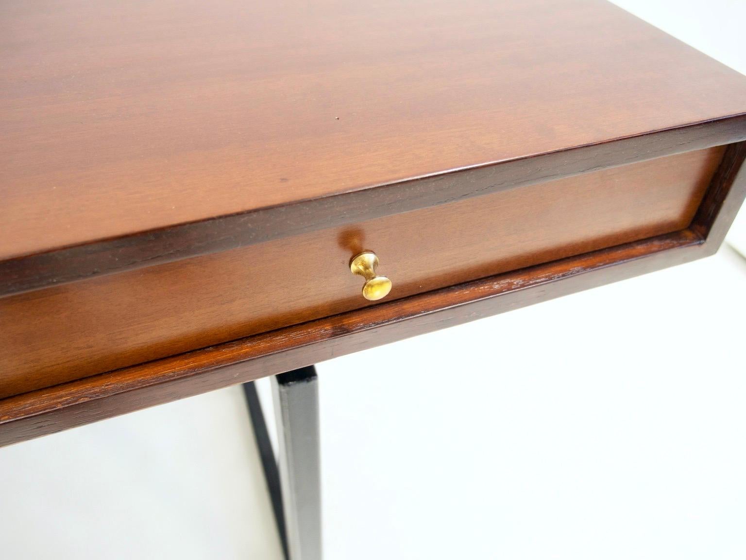Wooden Writing Desk with Drawers and Black Lacquered Legs  In Good Condition For Sale In Madrid, ES