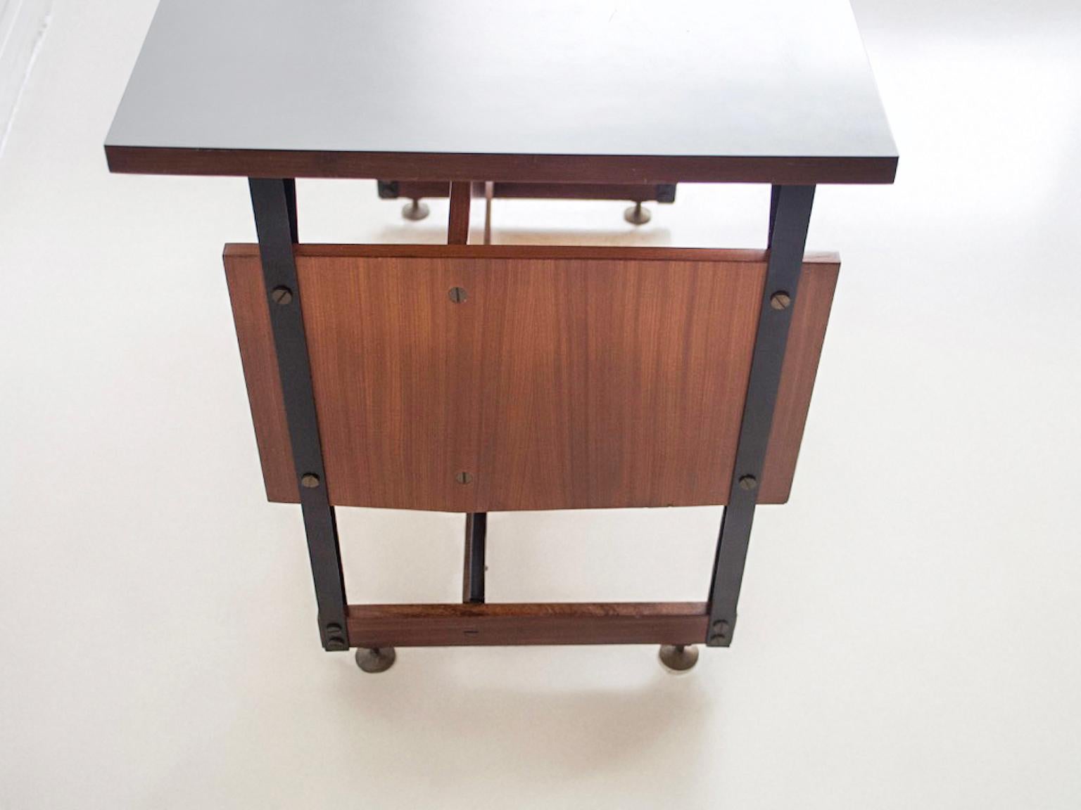 Wooden Writing Desk with Metal Structure, Italy, 1960s For Sale 5