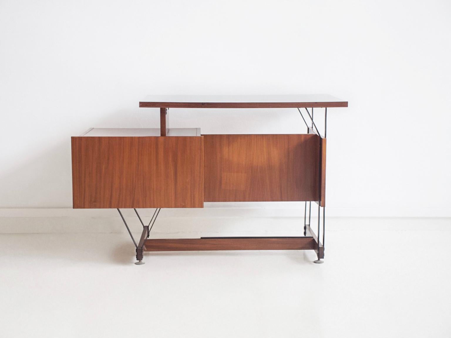Wooden Writing Desk with Metal Structure, Italy, 1960s For Sale 9