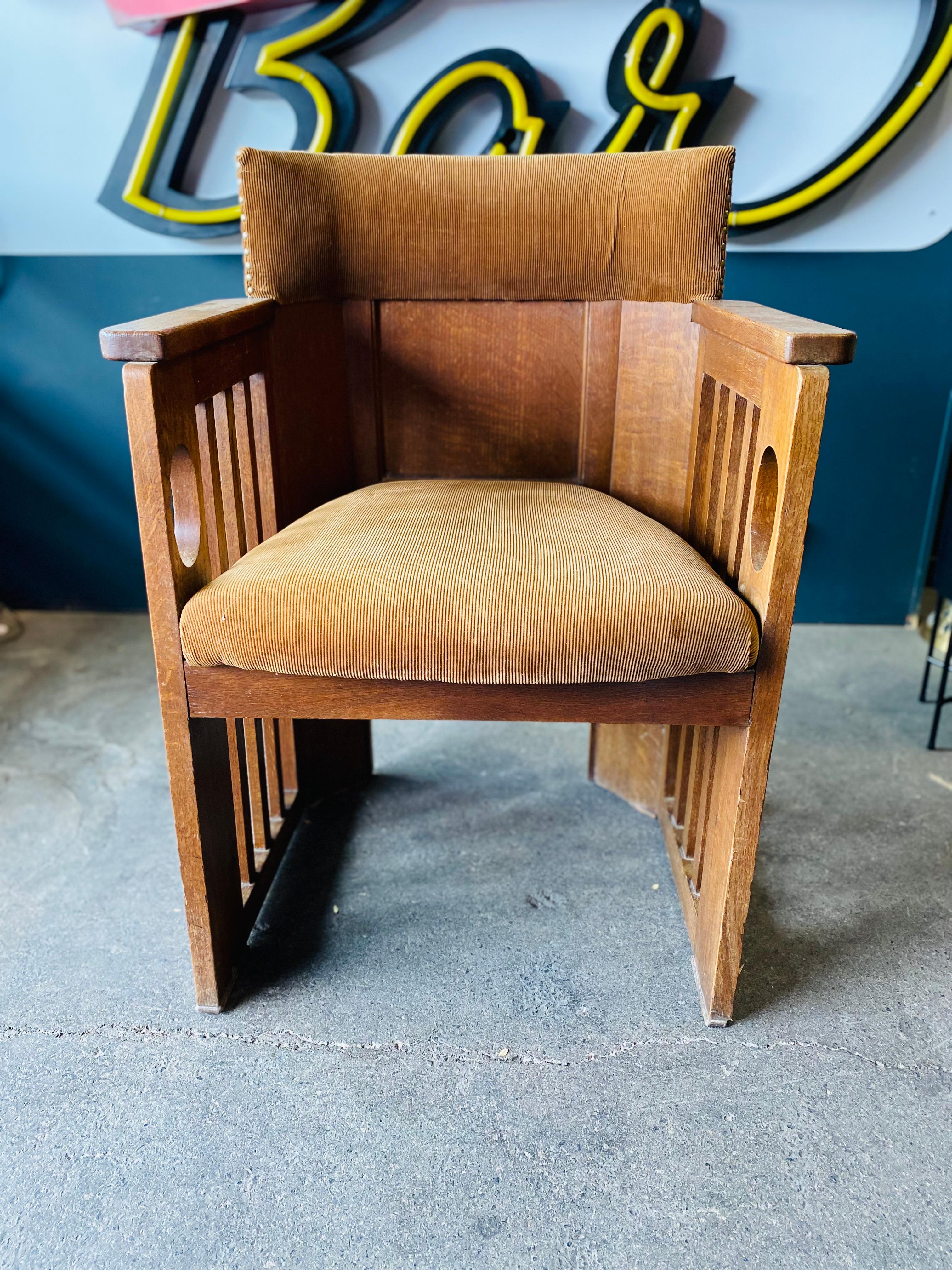 Woodenlounge Chair, Viennese Secession Style, Art Nouveau In Good Condition In Hamburg, DE