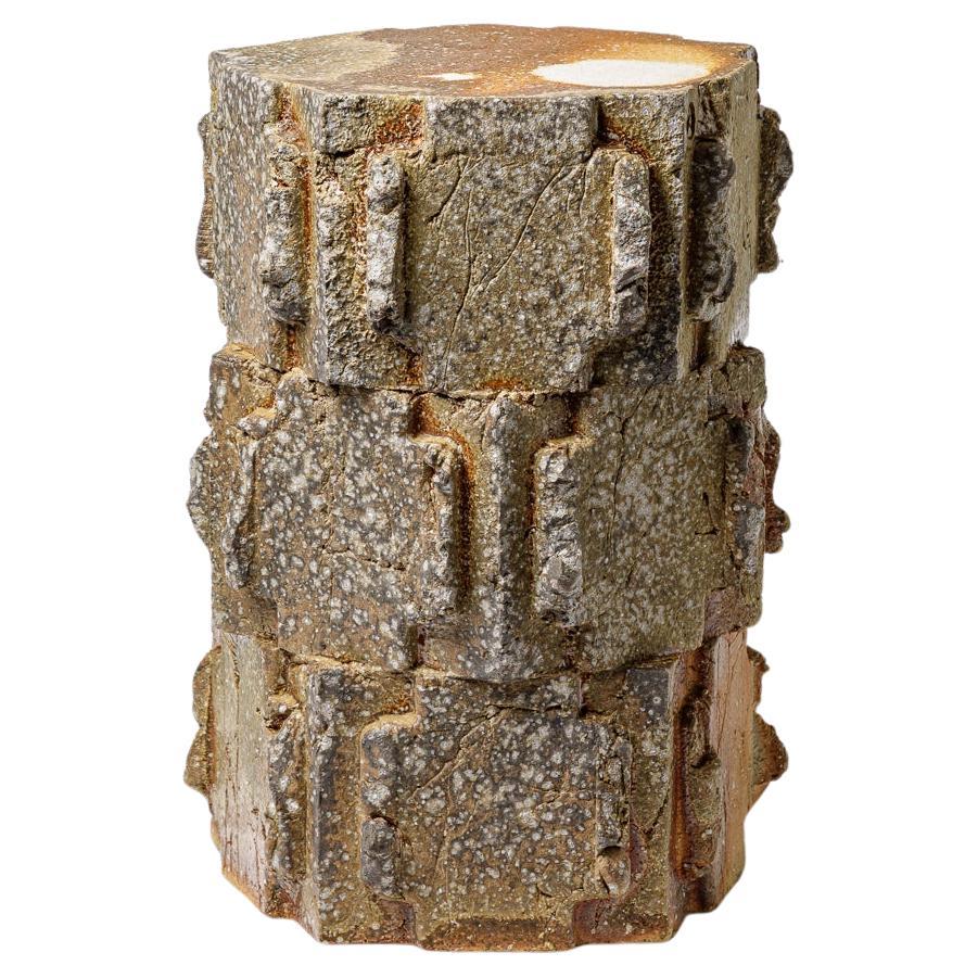 Tabouret en grès cuivré de Jean Ponsart, 2025.