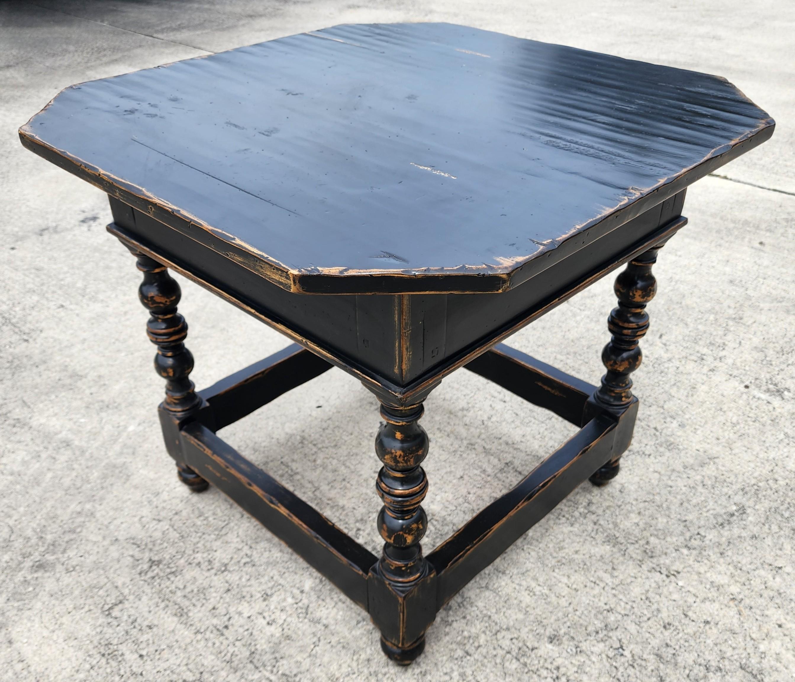 Woodland Furniture Seite End Tabelle Französisch Land rustikal (Holz) im Angebot