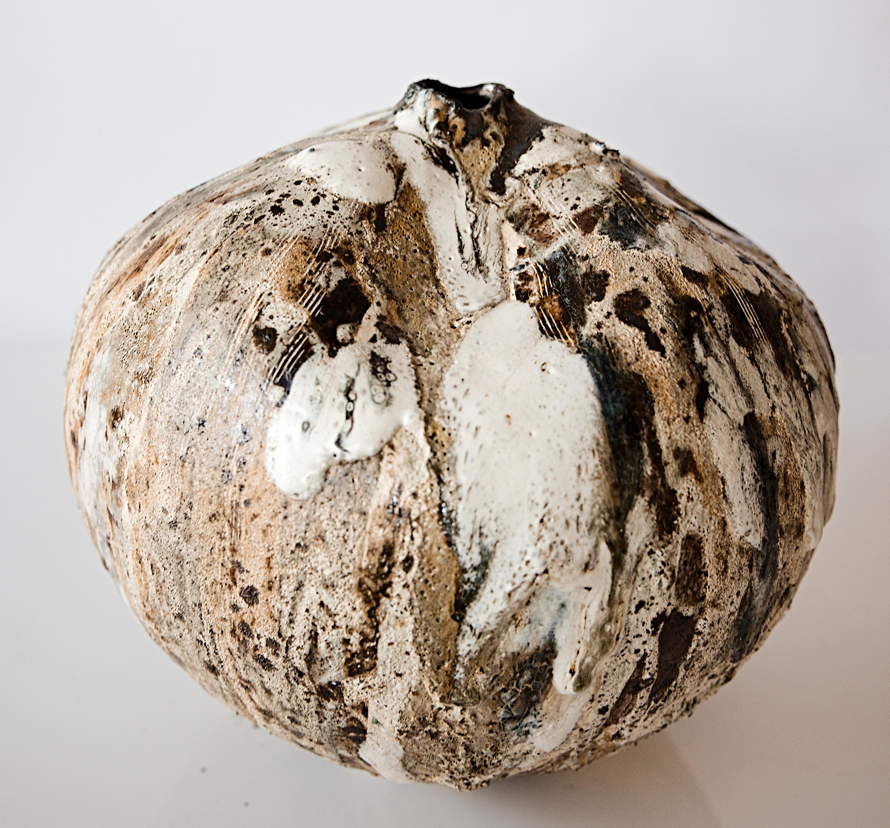 Woodland Moon Vessel- Hand Made Vase in vendita 4