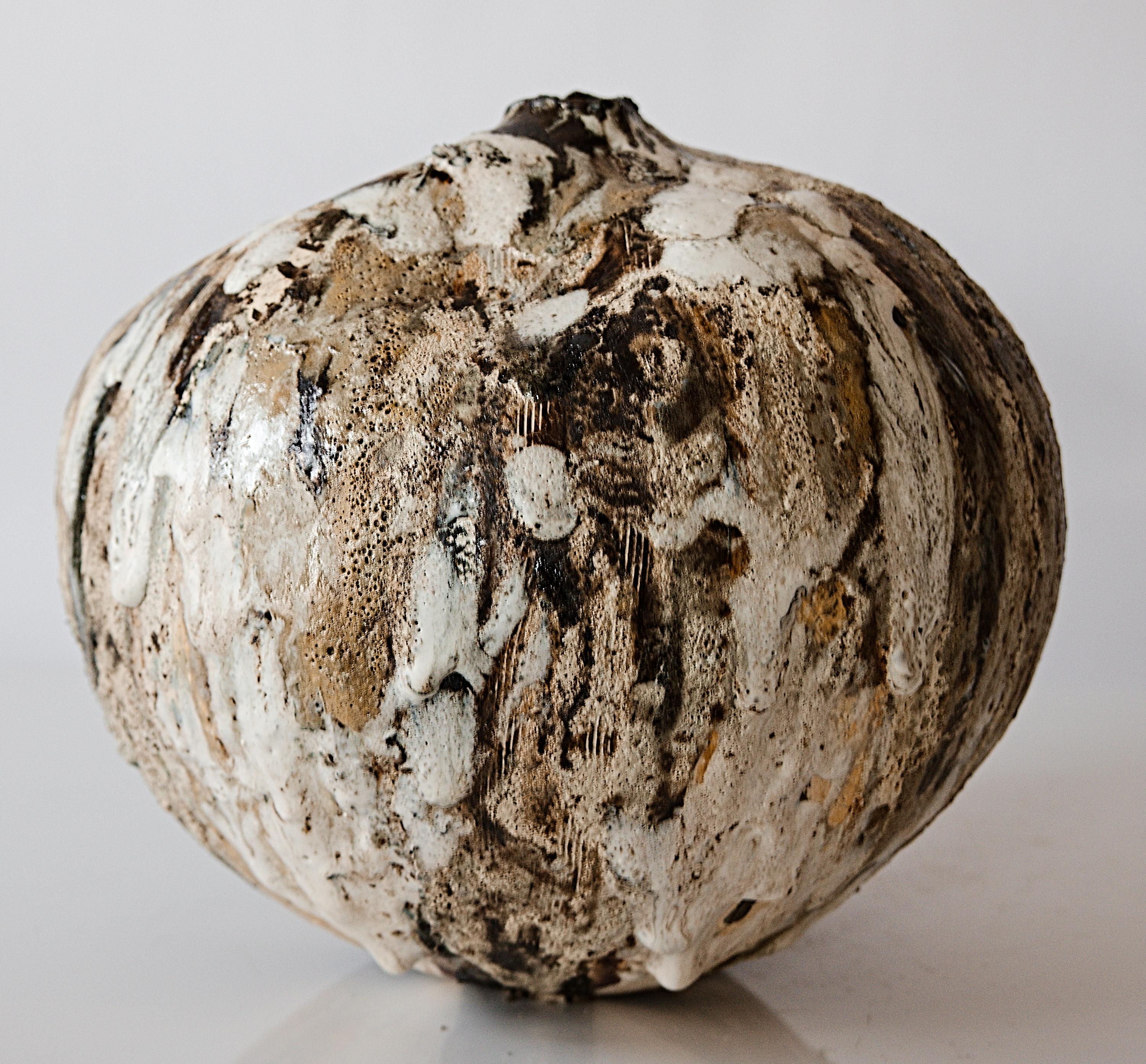 Woodland Moon Vessel- Hand Made Vase in vendita 10