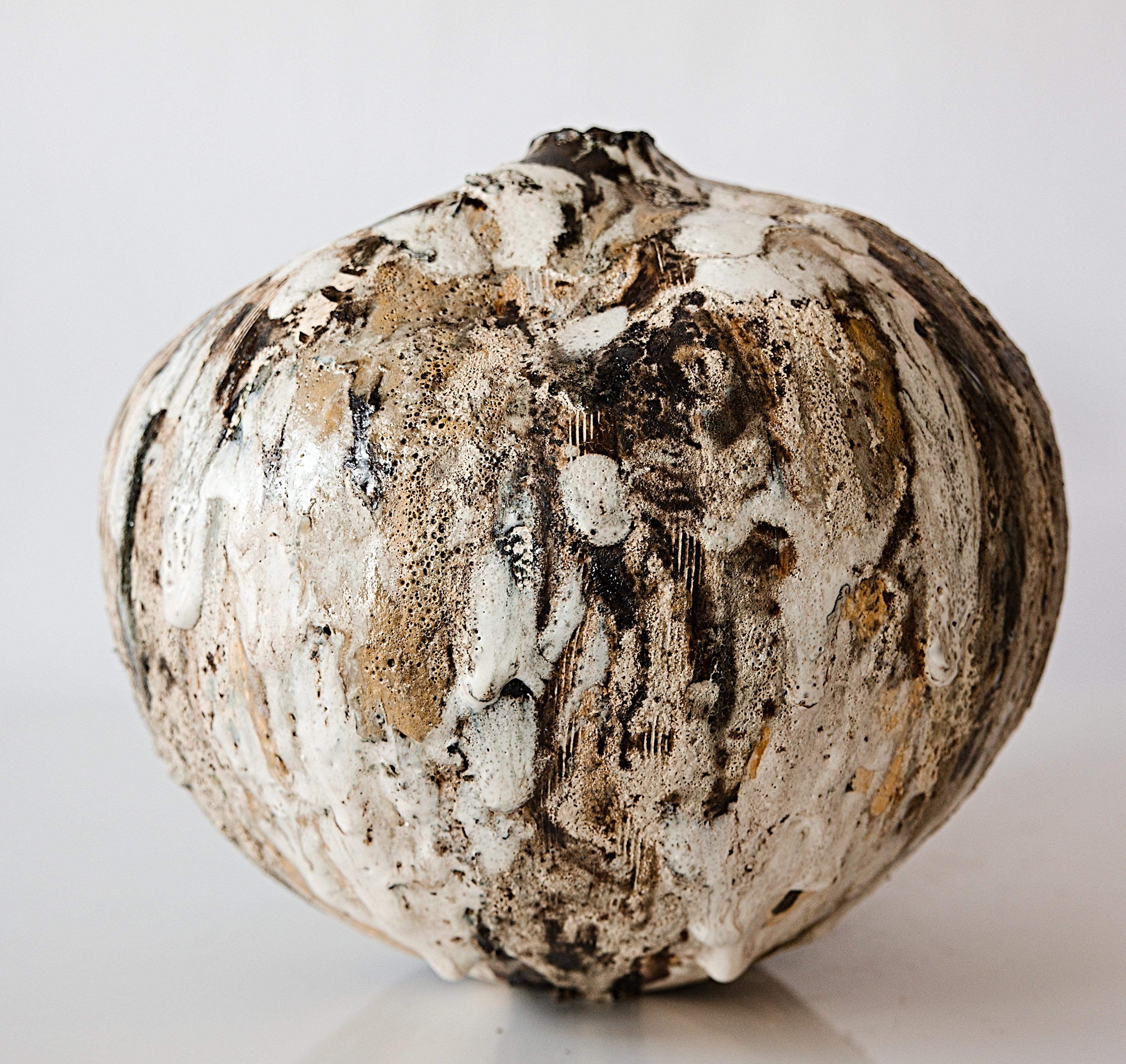 XXI secolo e contemporaneo Woodland Moon Vessel- Hand Made Vase in vendita