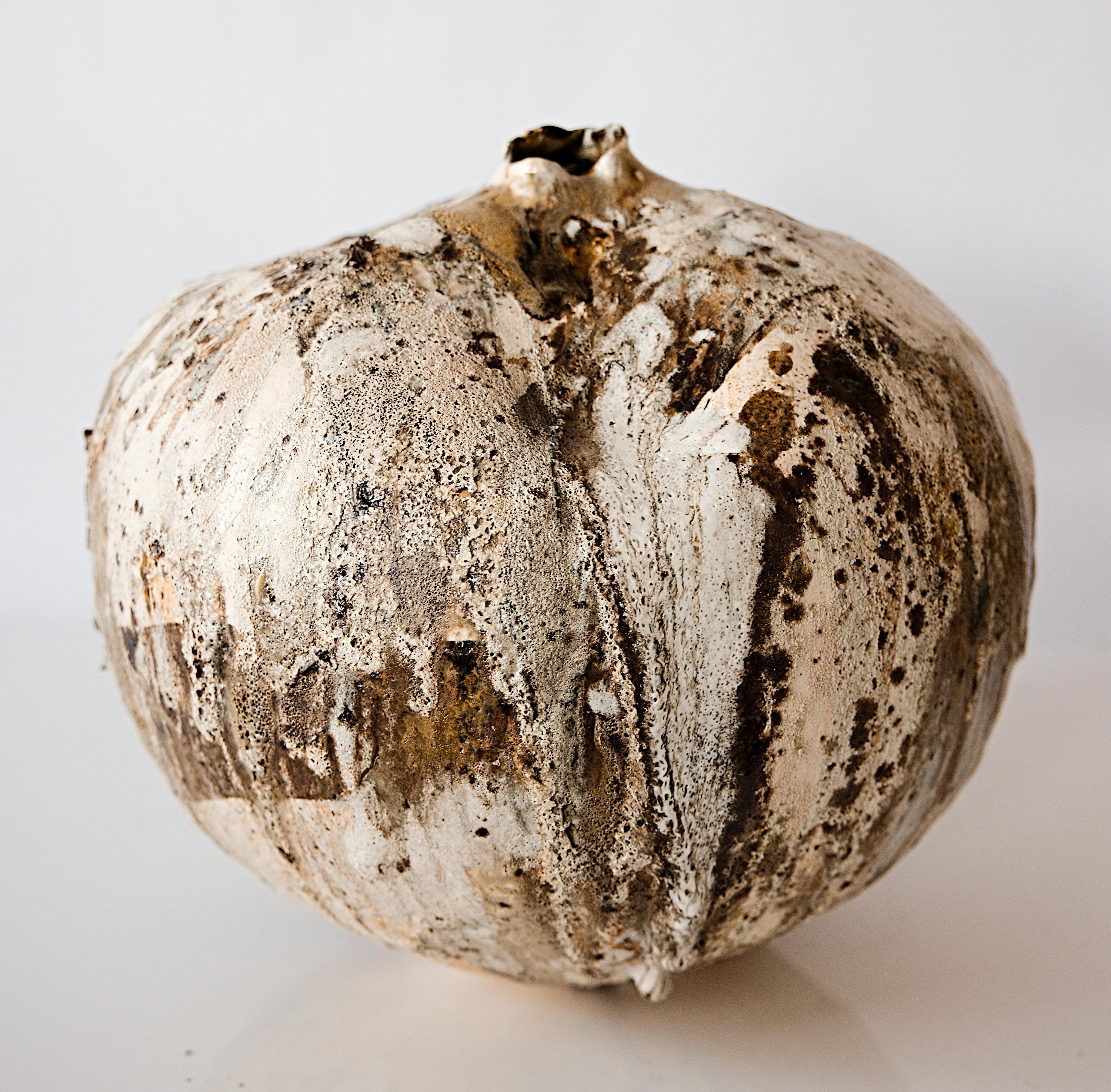 Ceramica Woodland Moon Vessel- Hand Made Vase in vendita