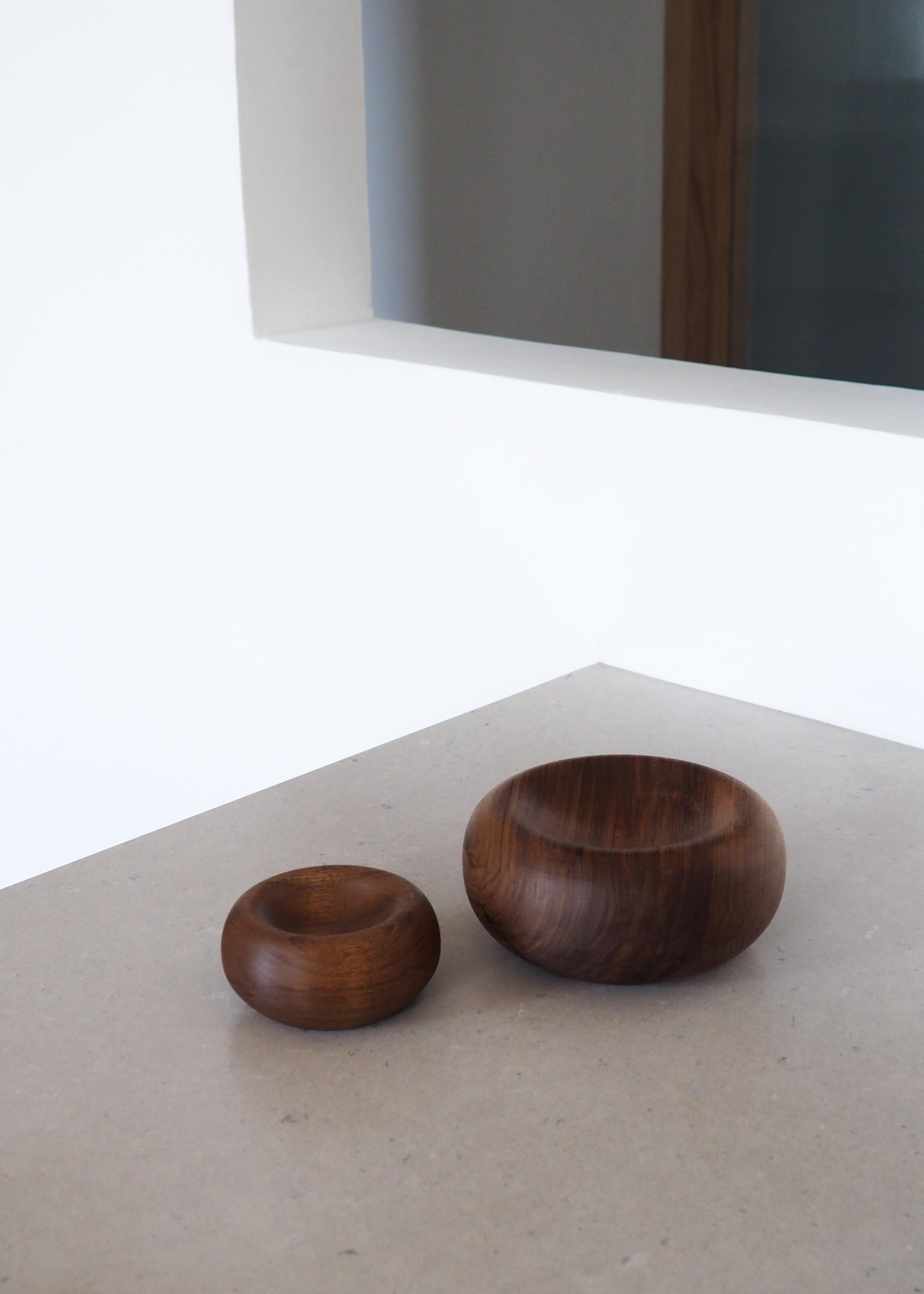 Hand-Crafted Small bowl, walnut wood, woodturning, handmade in France, OROS Editions  For Sale