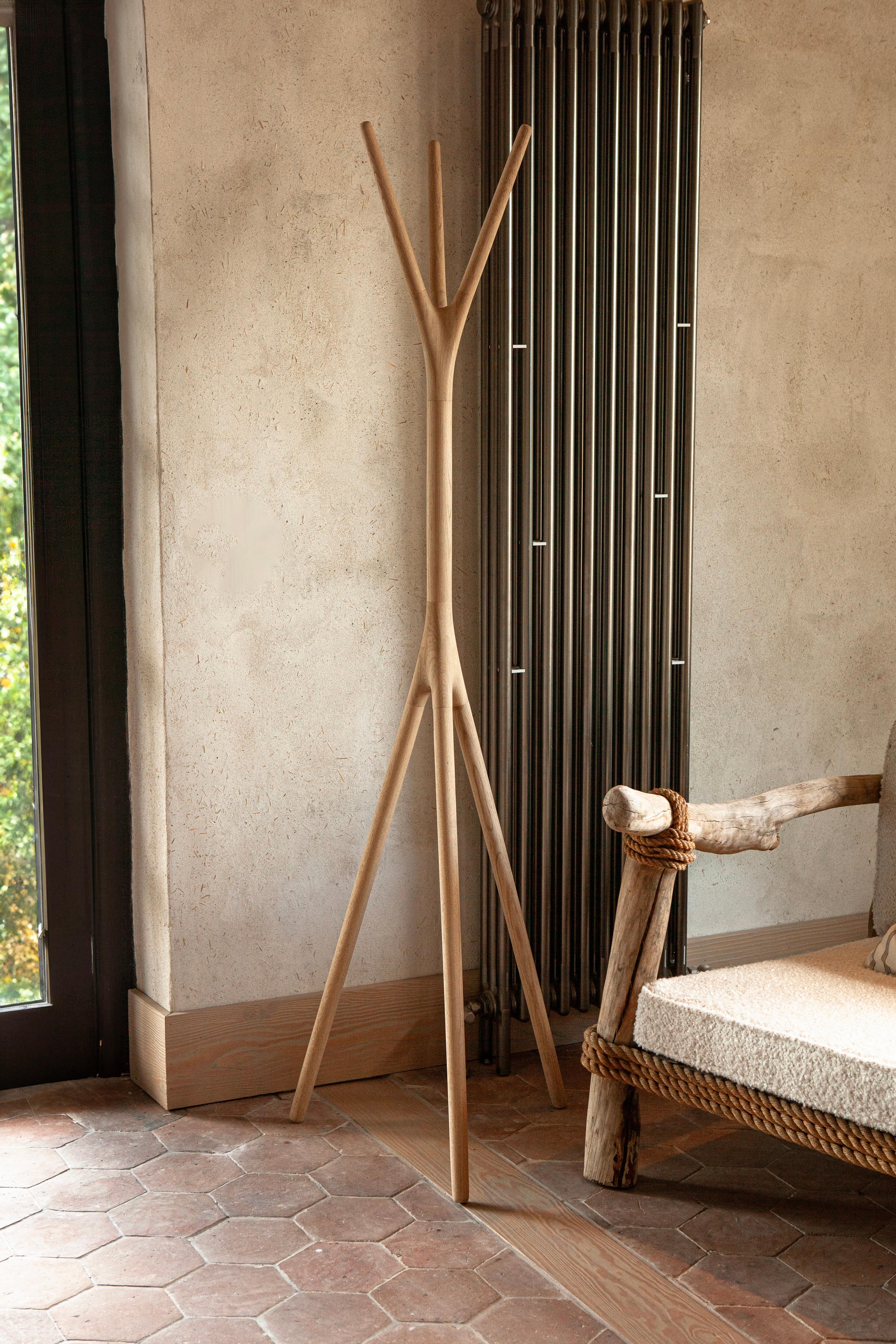 Woody Kleiderbügel - Natural Oak (Moderne) im Angebot