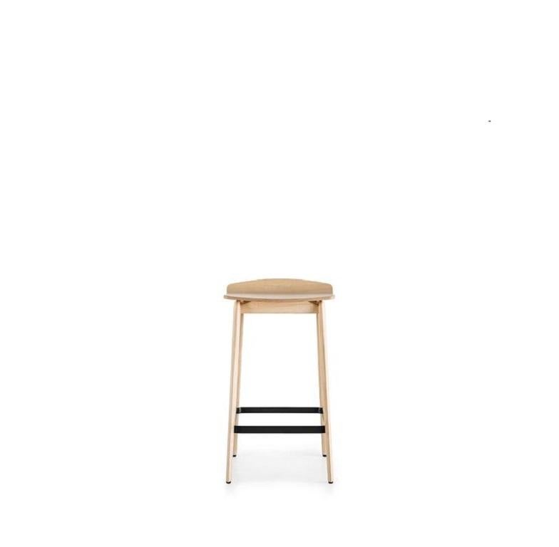 Woody Chairs by Francesco Meda. Expert-crafted in Italy exclusively by Molteni&C.

Francesco Meda's update on the classical wooden chair plays with the traditional form while stripping it to the essentials. The result is a minimalist structure made