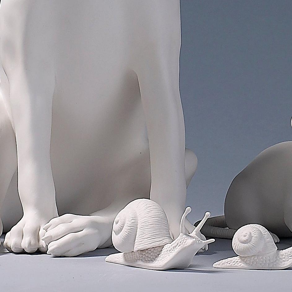 The Imperceptible-Dog  - Gray Figurative Sculpture by Wookjae Maeng