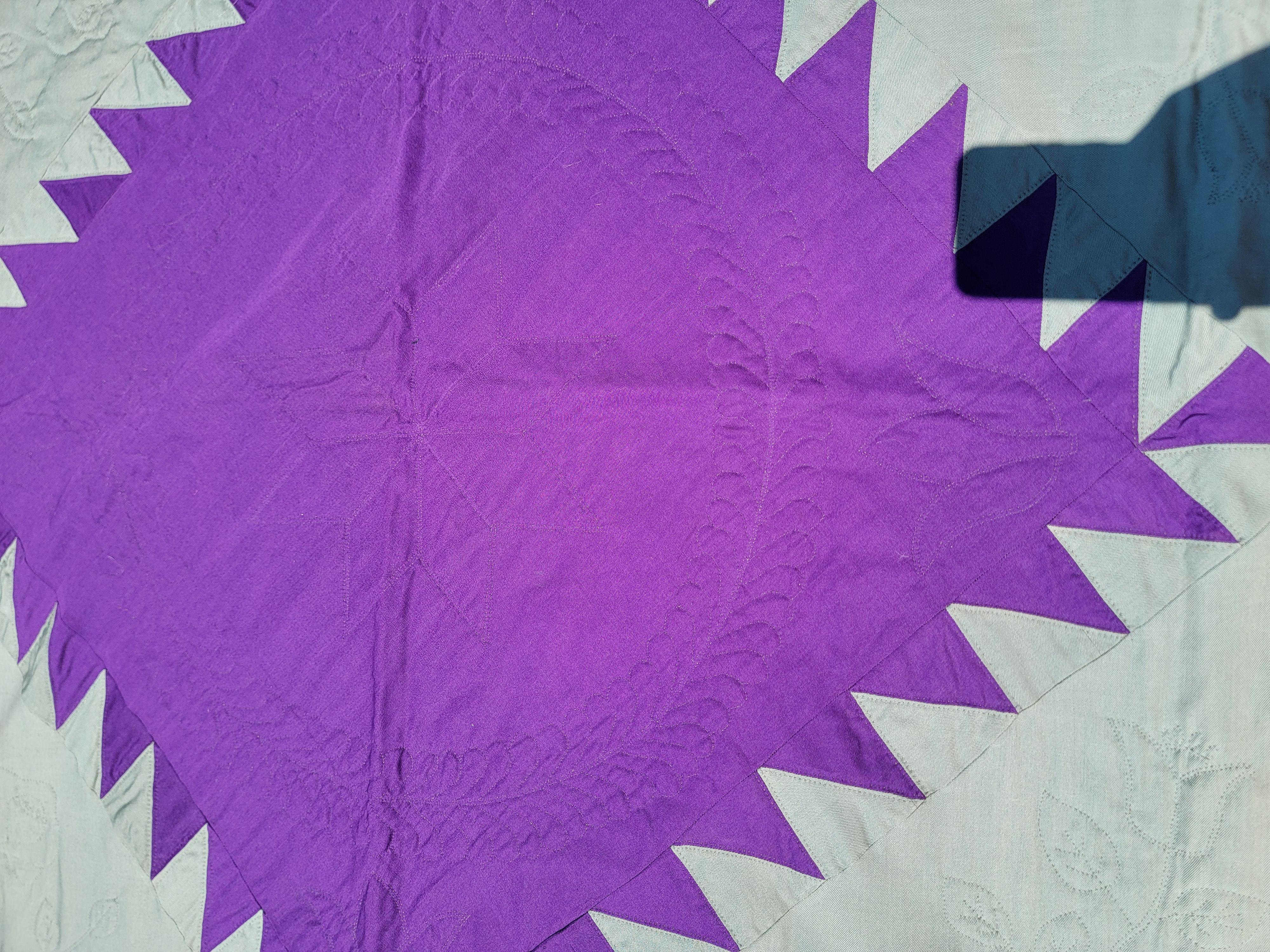 Hand-Crafted Wool Amish Saw Tooth Diamond Quilt From Penna. For Sale