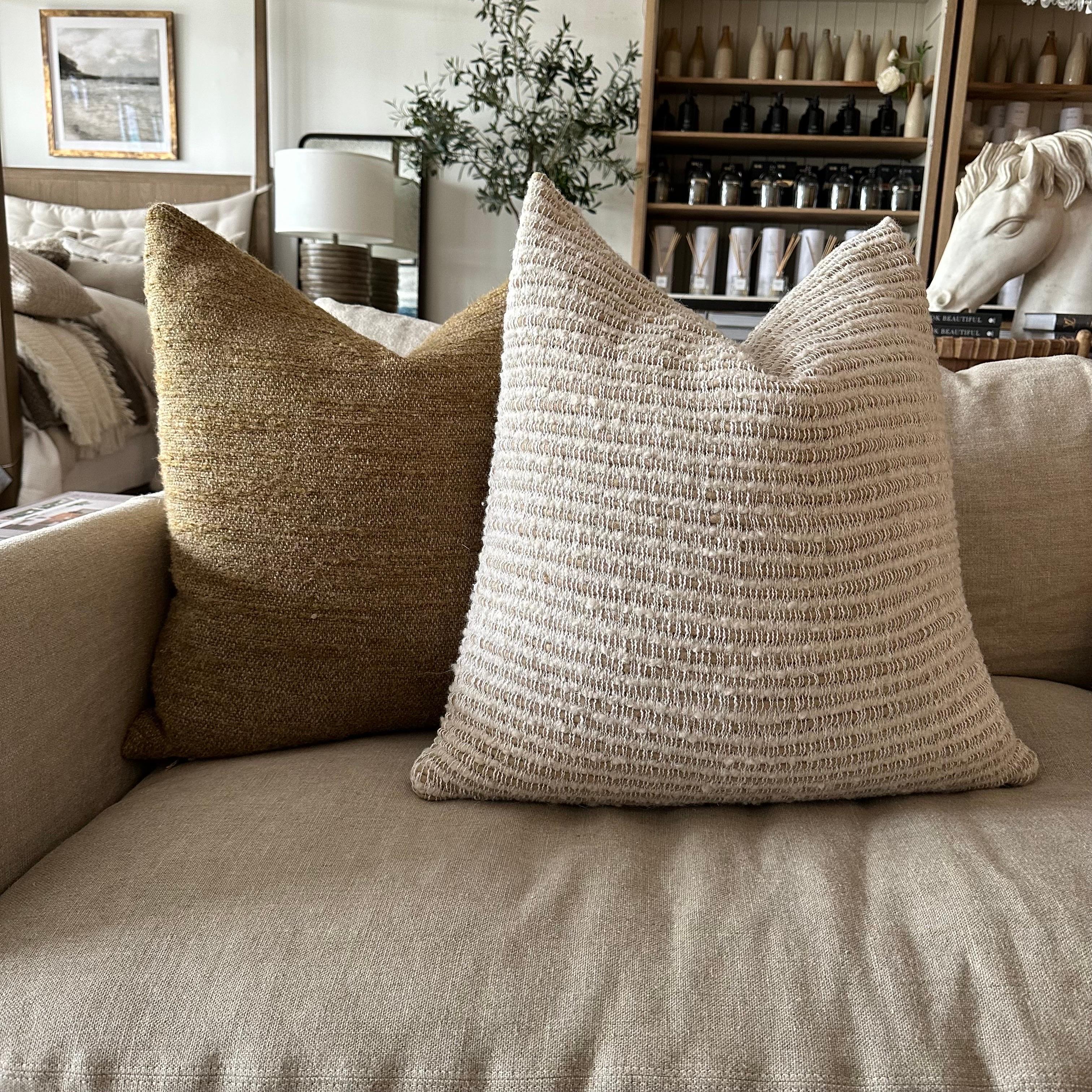 Woven in Belgium using traditional weaving techniques, Sandra pillow features a soft chunky mixed sheep & Alpaca wool yarn on white linen warp.  If this item is backordered, please allow 2-3 weeks for production.
Includes a down / feather