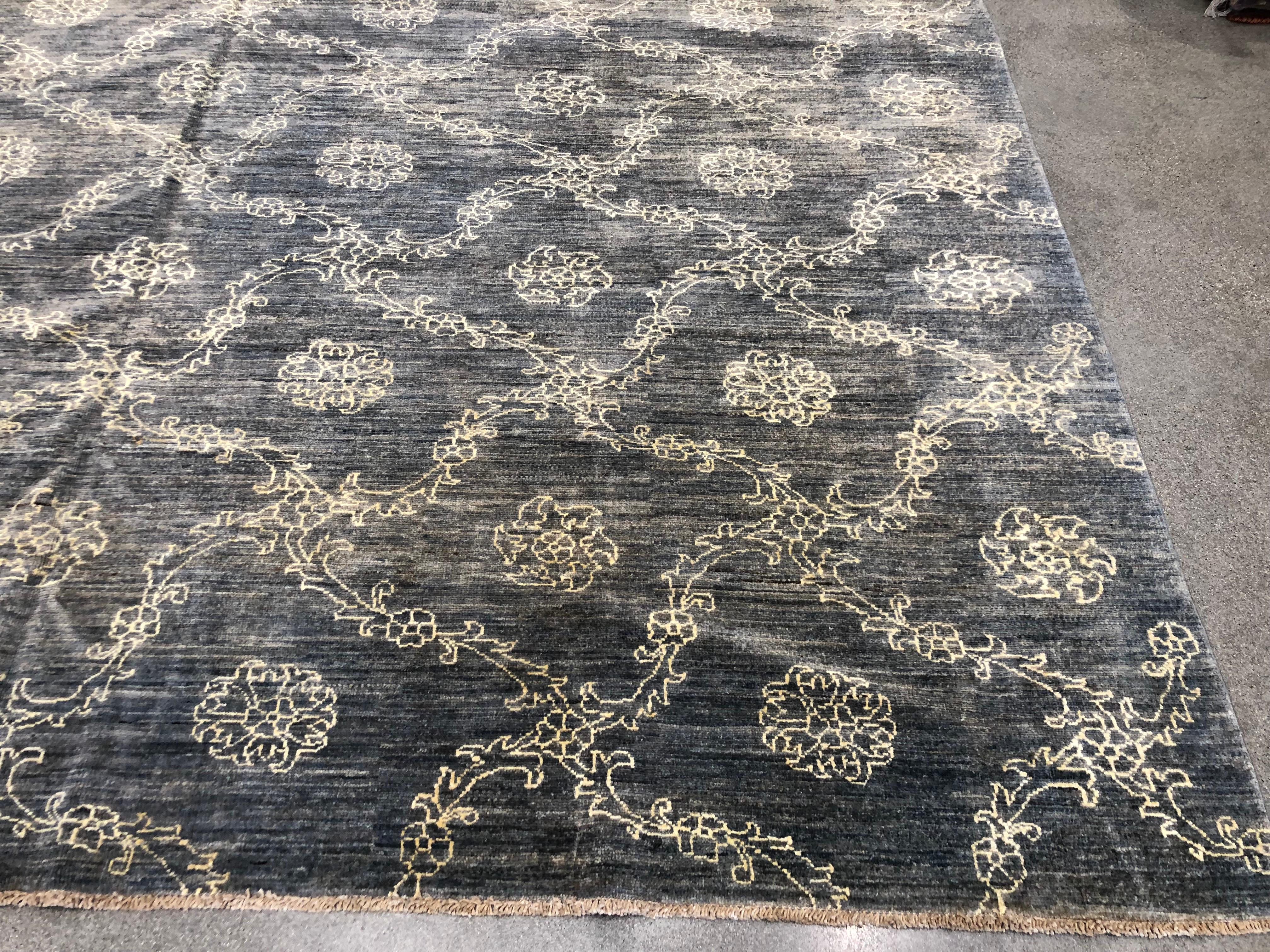 Lana e seta con design a traliccio Pakistano in vendita 3