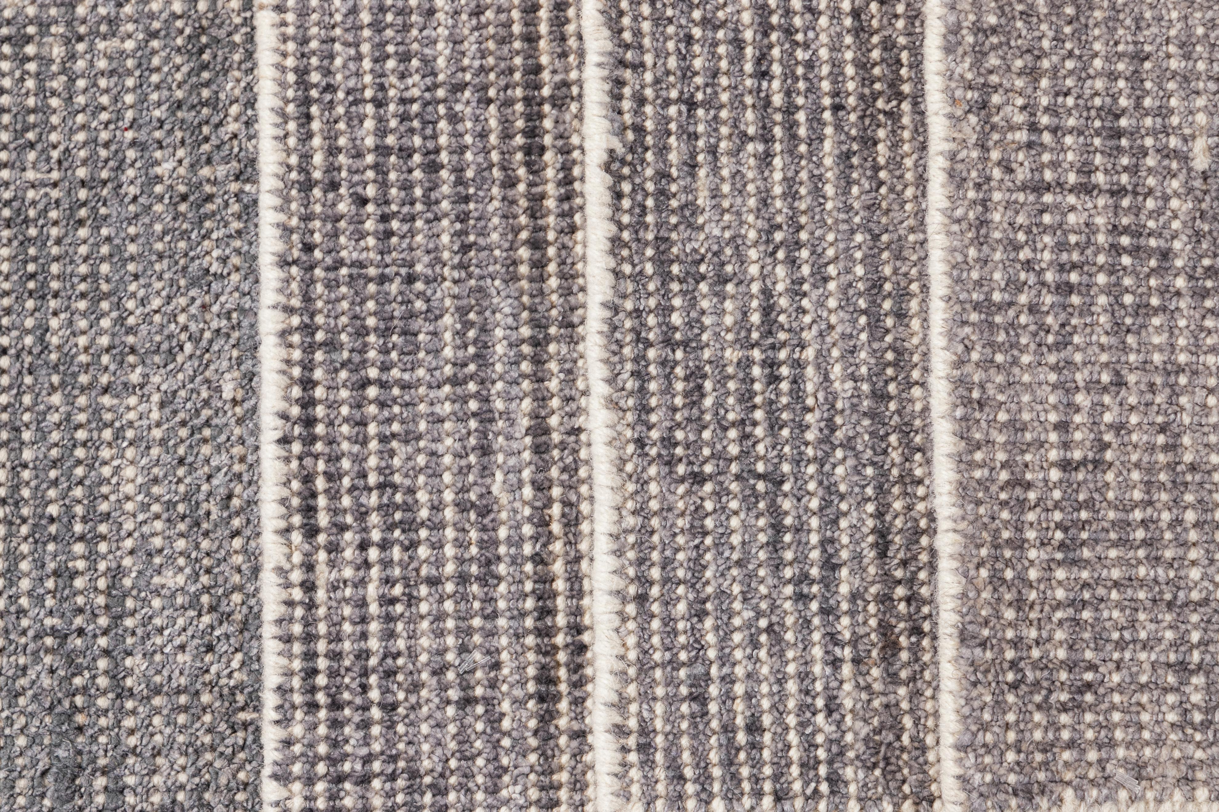 Individueller Boho-Teppich aus Wolle und Seide. Kundenspezifische Größen und Farben auf Bestellung.

Material: Wolle/Bambusseide
Vorlaufzeit: Ca. 12 Wochen
Verfügbare Farben: über 100 Farbtöne.
Hergestellt in Indien.