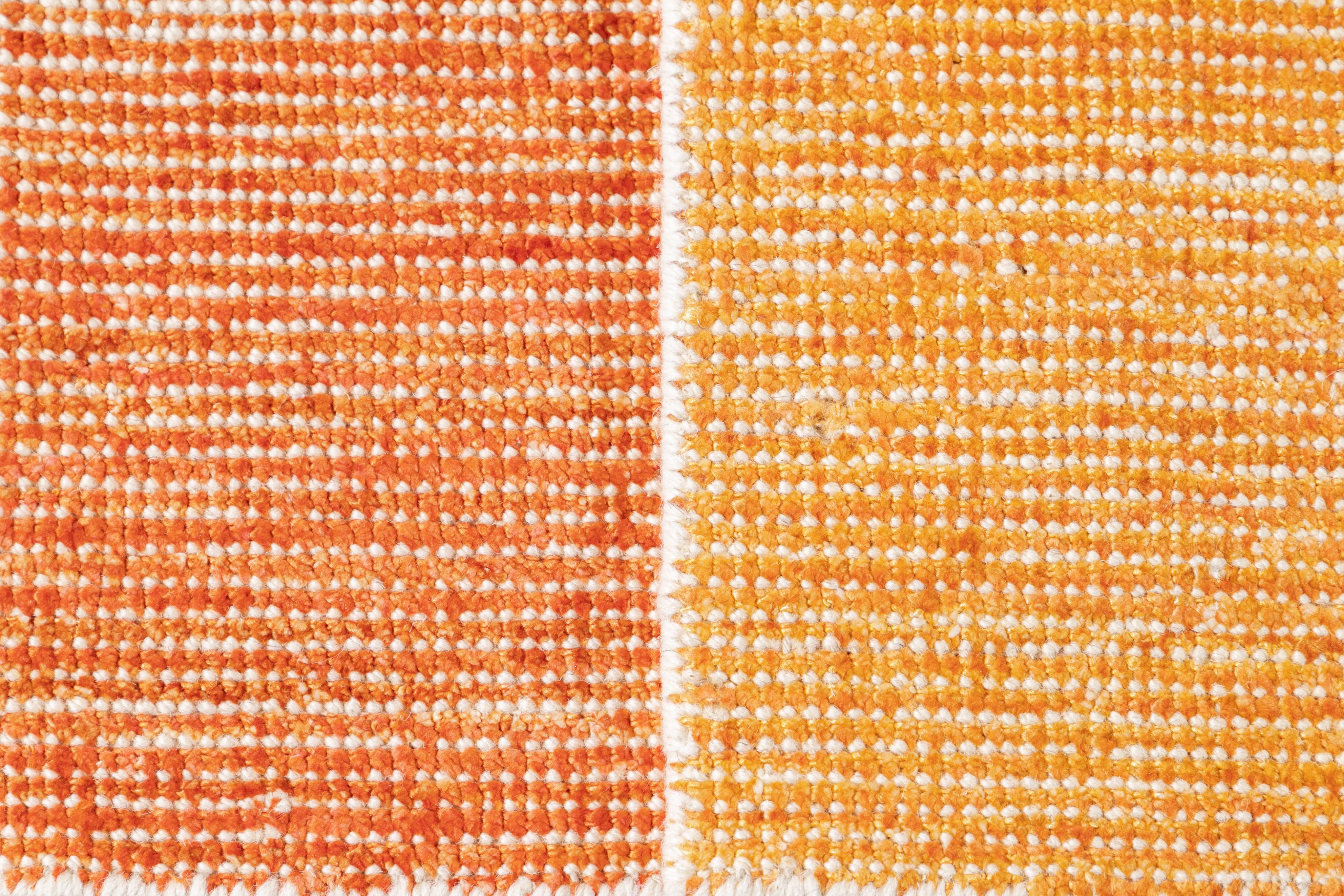 Boho-Teppich aus Wolle und Seide nach Maß. Kundenspezifische Größen und Farben auf Bestellung.

Material: Wolle/Bambusseide
Vorlaufzeit: Ca. 12 Wochen
Verfügbare Farben: über 100 Farbtöne.
Hergestellt in Indien.