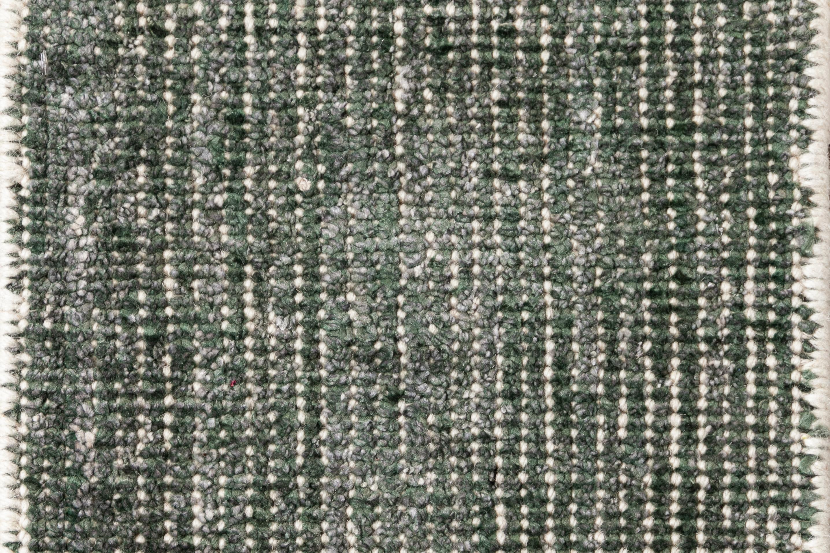 Wolle und Seide Boho maßgefertigter Teppich (Indisch) im Angebot