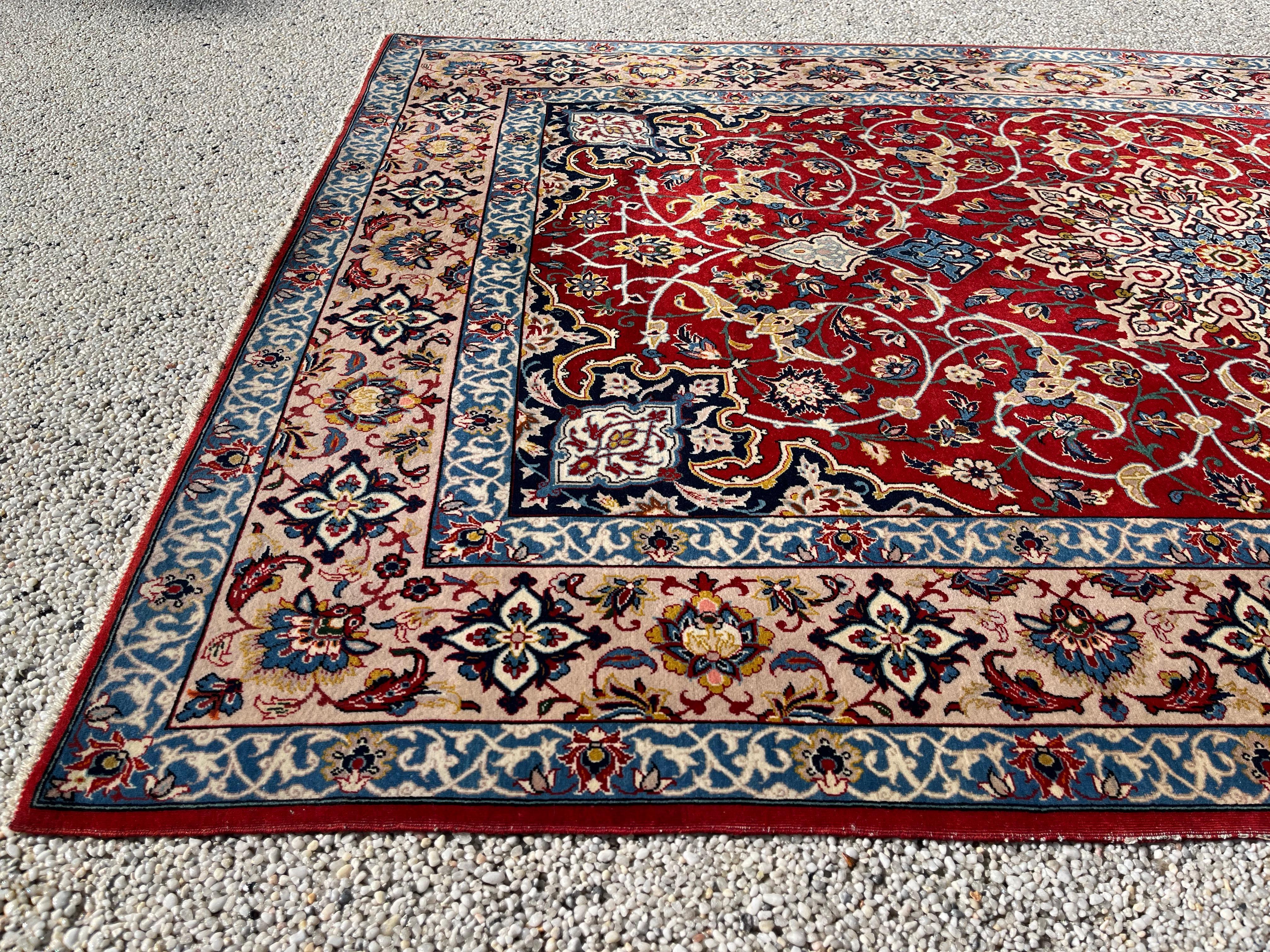 Wool And Silk Persian Isfahan Rug For Sale 4