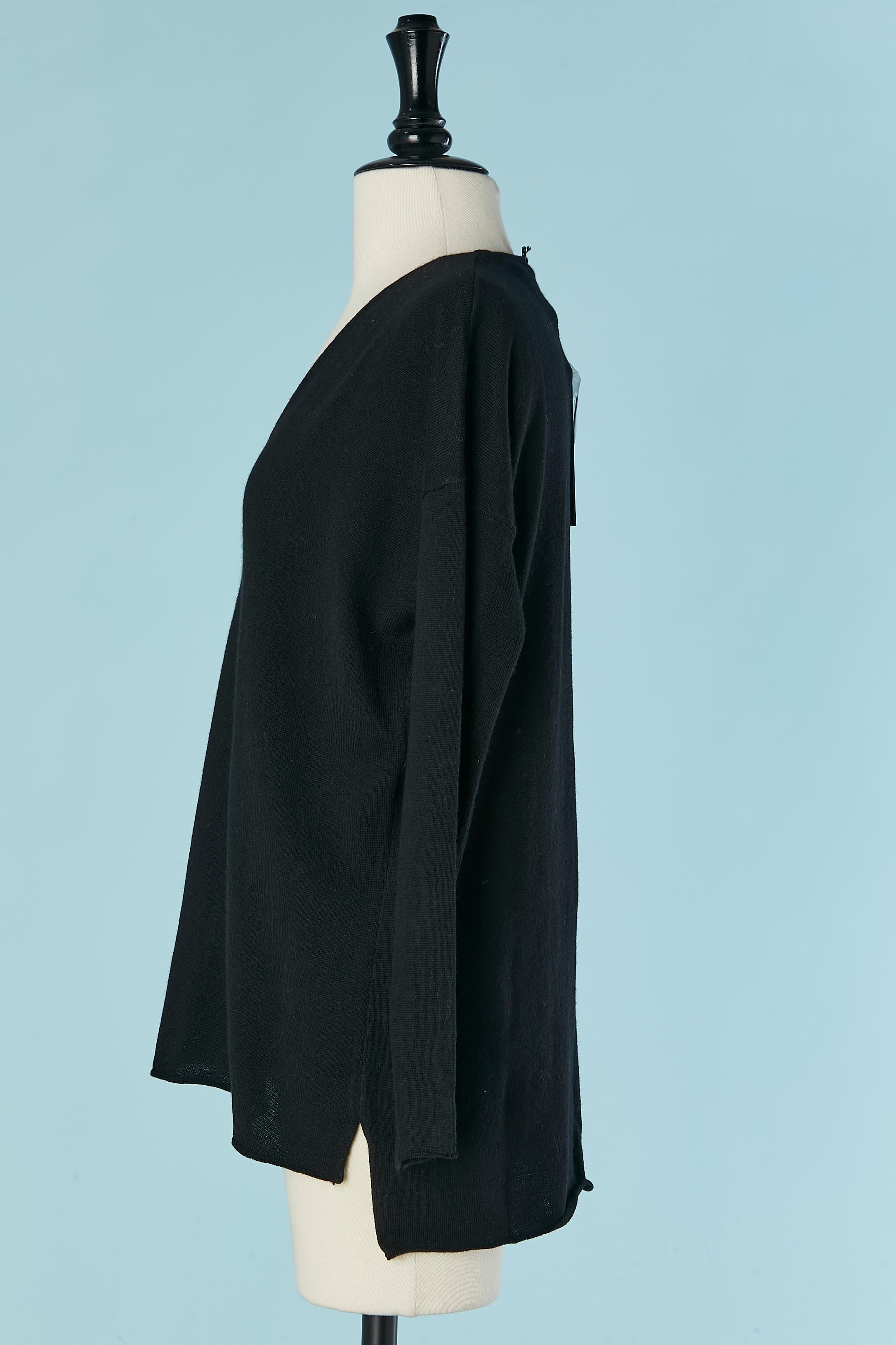 Black Wool black sweater with V neckline BARBARA BUI New For Sale