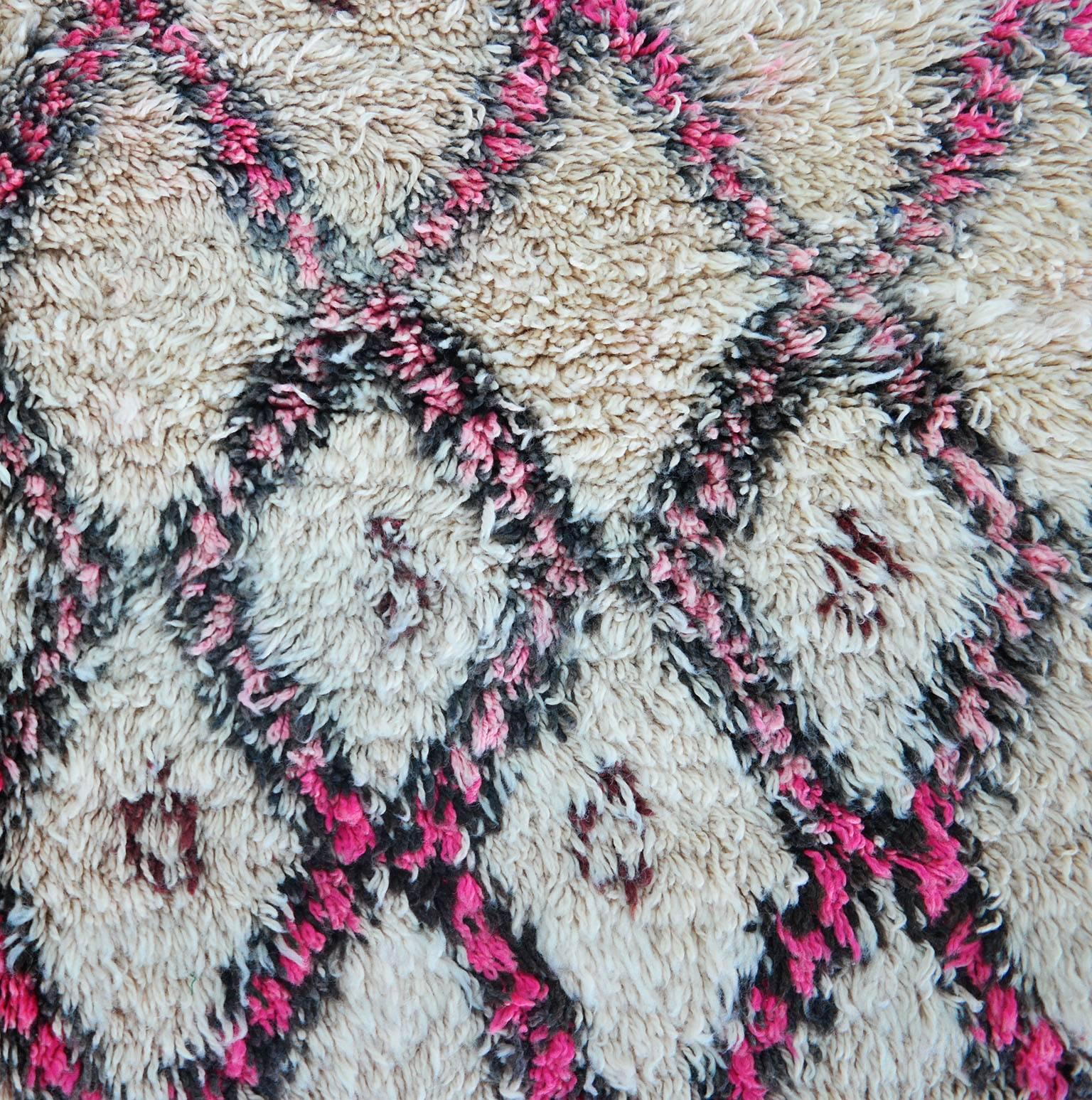 Late 20th Century Wool Carpet  Moroccan Rug  Pink Beni Ourain Vintage, 1984