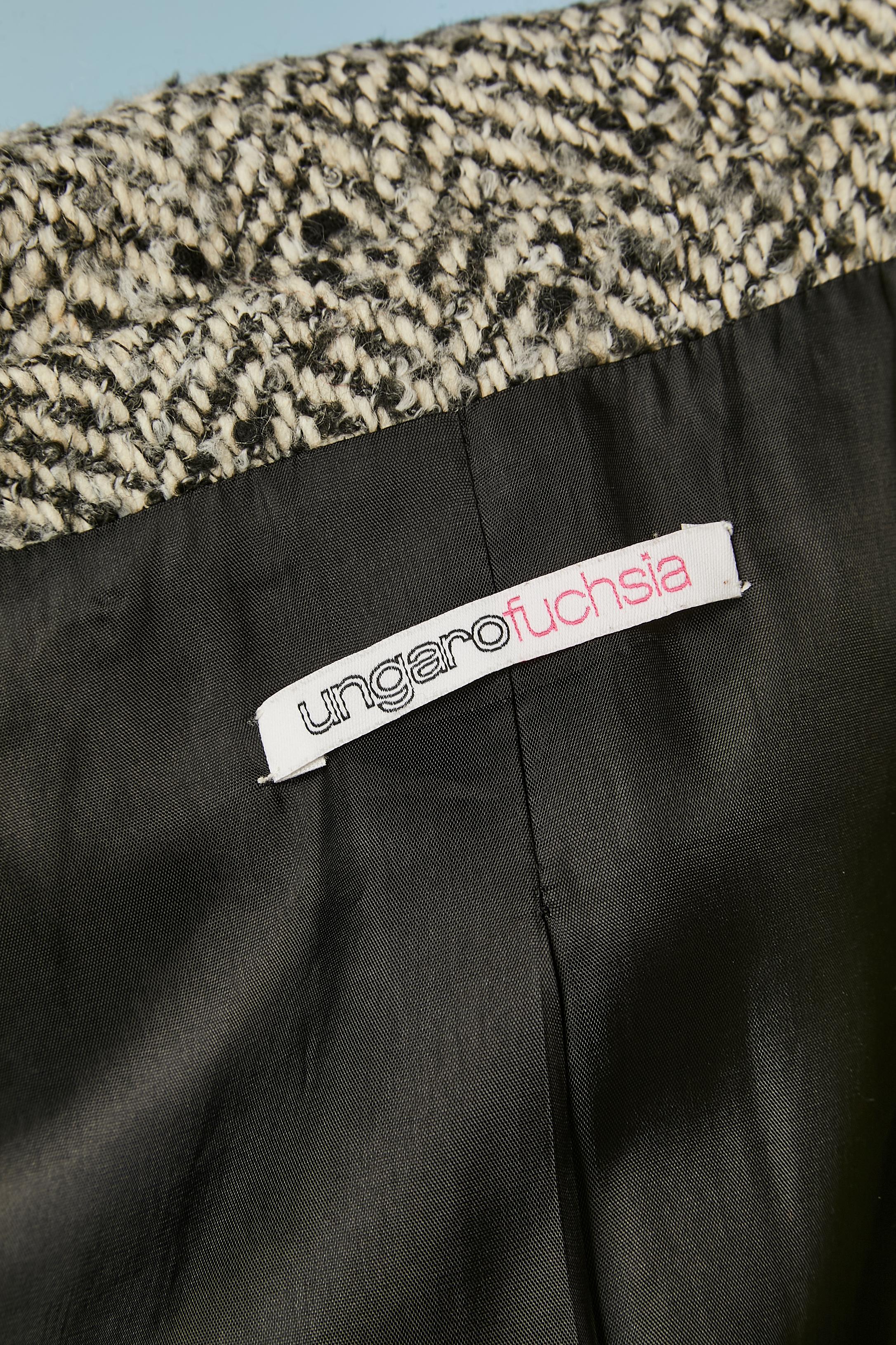 Wool chevron skirt-suit with black velvet edge and bow Ungaro Fushia Circa 1980 For Sale 2