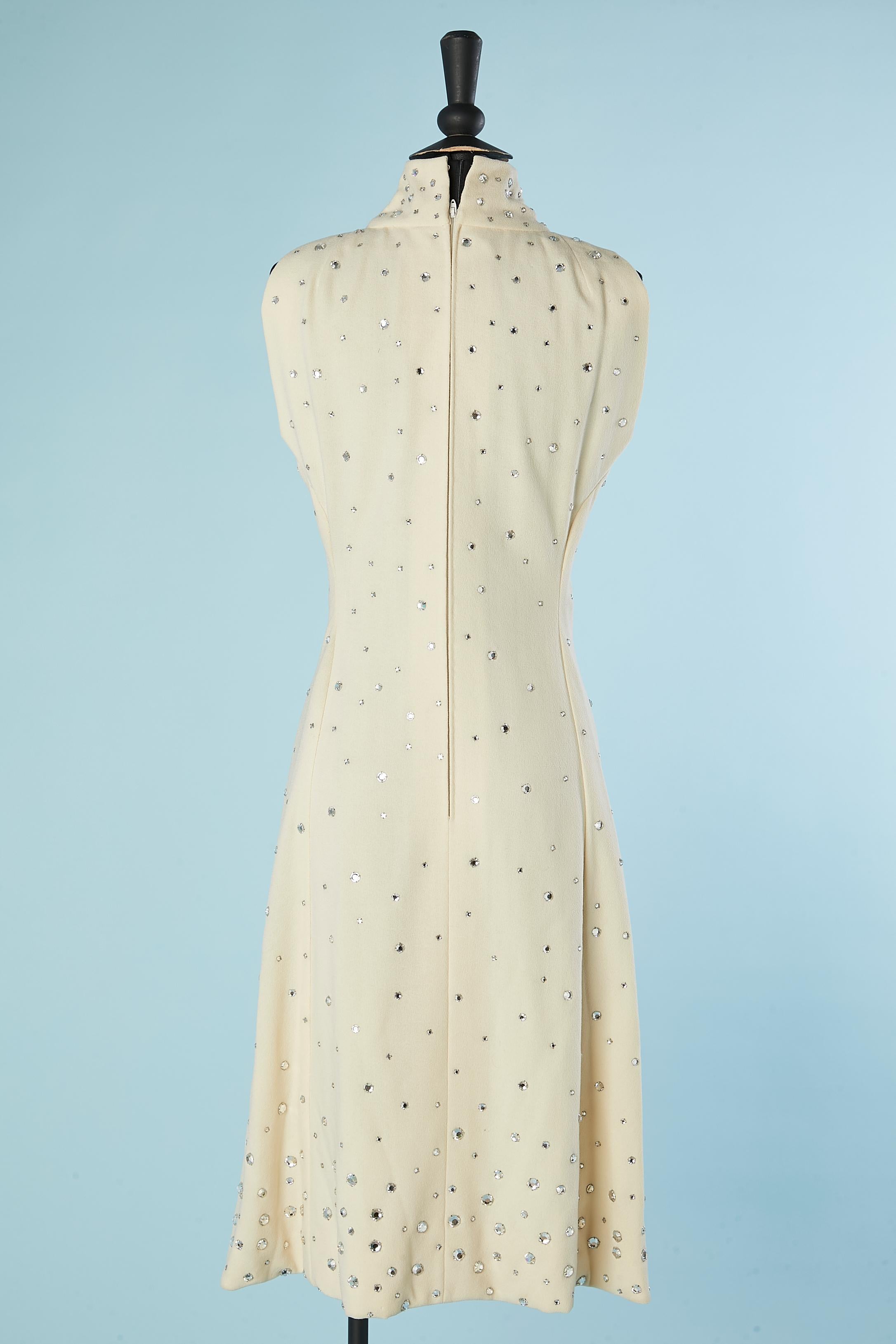 Wool-crêpe sleeveless cocktail dress with rhinestone Pauline Trigère Circa 1960 For Sale 1