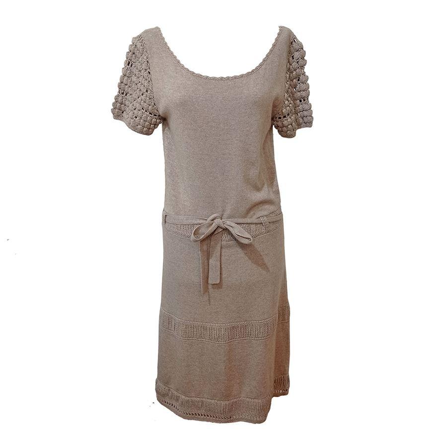 Philosophy by Alberta Ferretti Wool blend (composition tag missing) Beige / ecru color Short sleeve With belt Maximum length cm 100 (393 inches) Shoulders cm 42 (165 inches)

