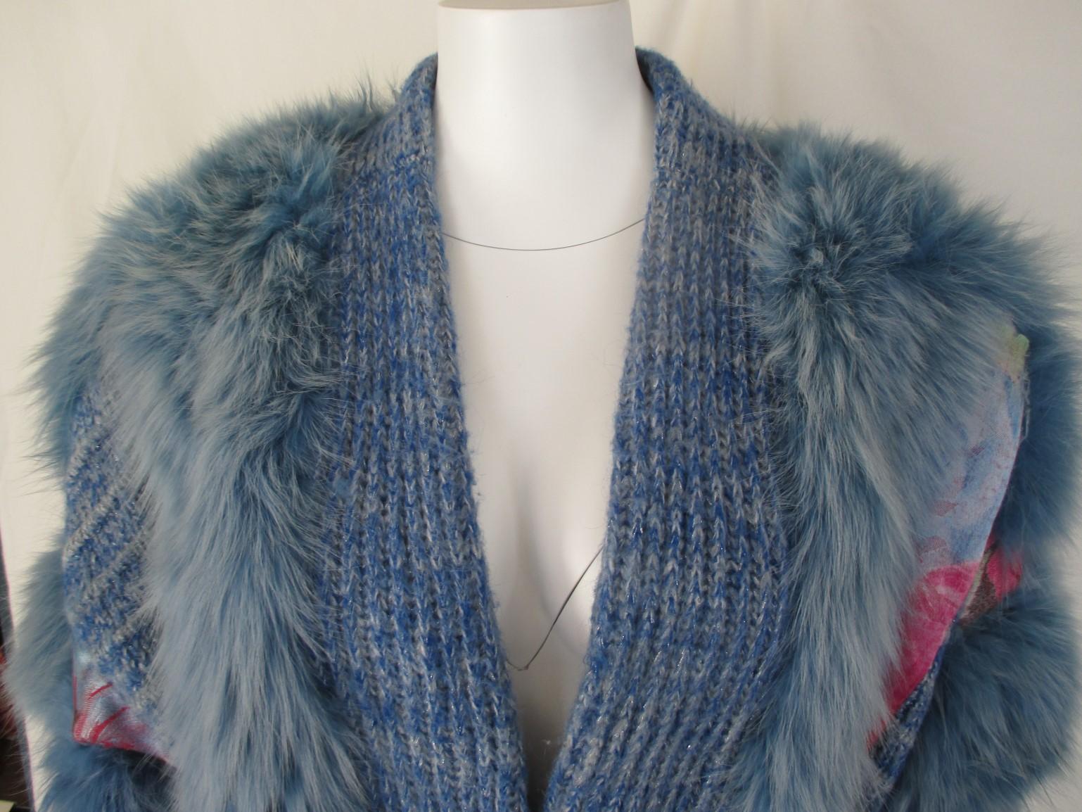 Wool Fox Fur coat vest with appliqués In Fair Condition For Sale In Amsterdam, NL